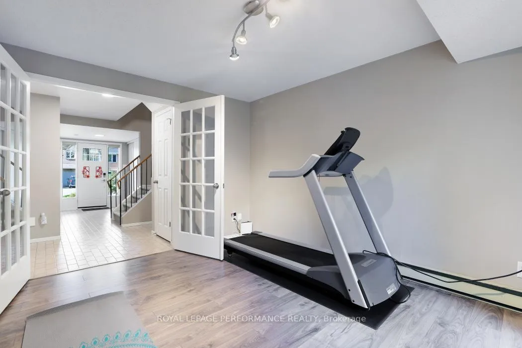 Photo 10 of 21 Arbordale Crescent, Ottawa, Centrepointe — HOMEH