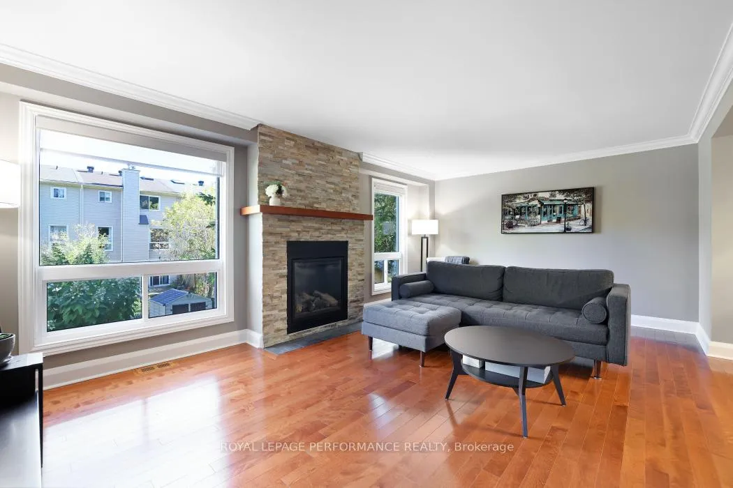 Photo 17 of 21 Arbordale Crescent, Ottawa, Centrepointe — HOMEH