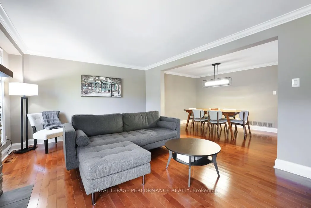 Photo 18 of 21 Arbordale Crescent, Ottawa, Centrepointe — HOMEH