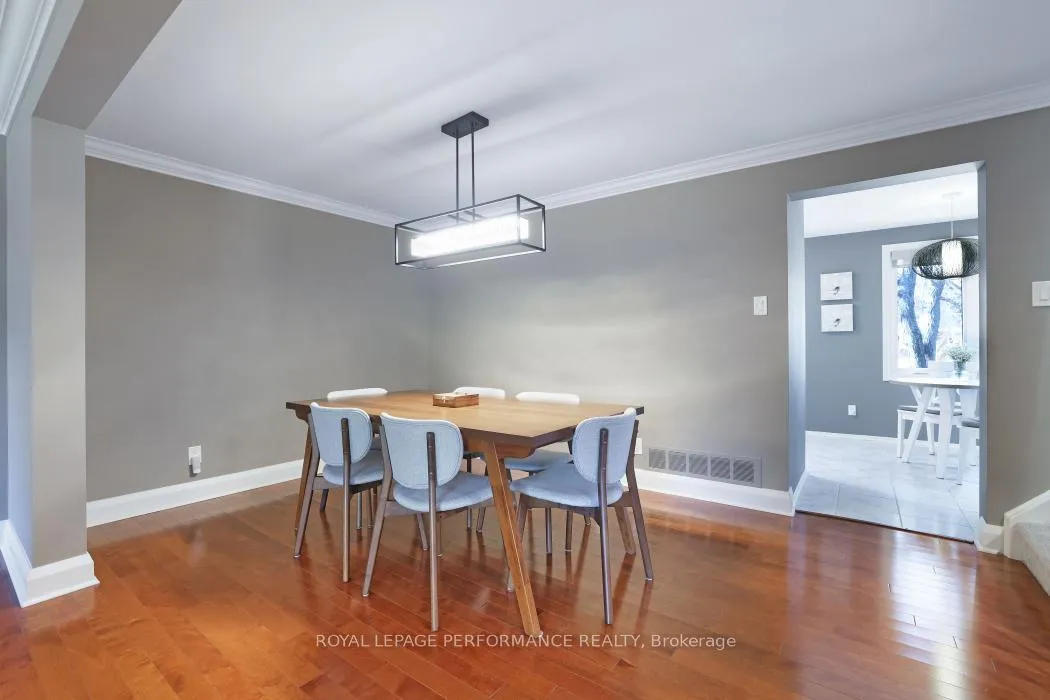 Photo 19 of 21 Arbordale Crescent, Ottawa, Centrepointe — HOMEH