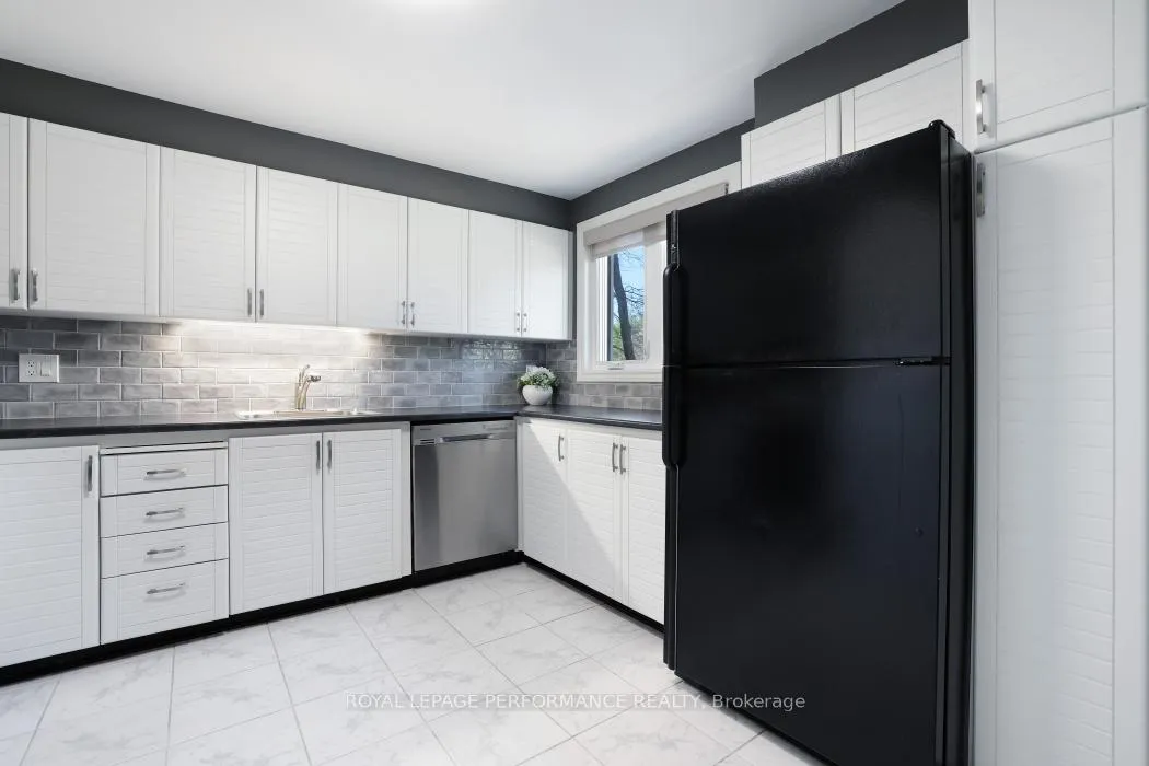 Photo 25 of 21 Arbordale Crescent, Ottawa, Centrepointe — HOMEH