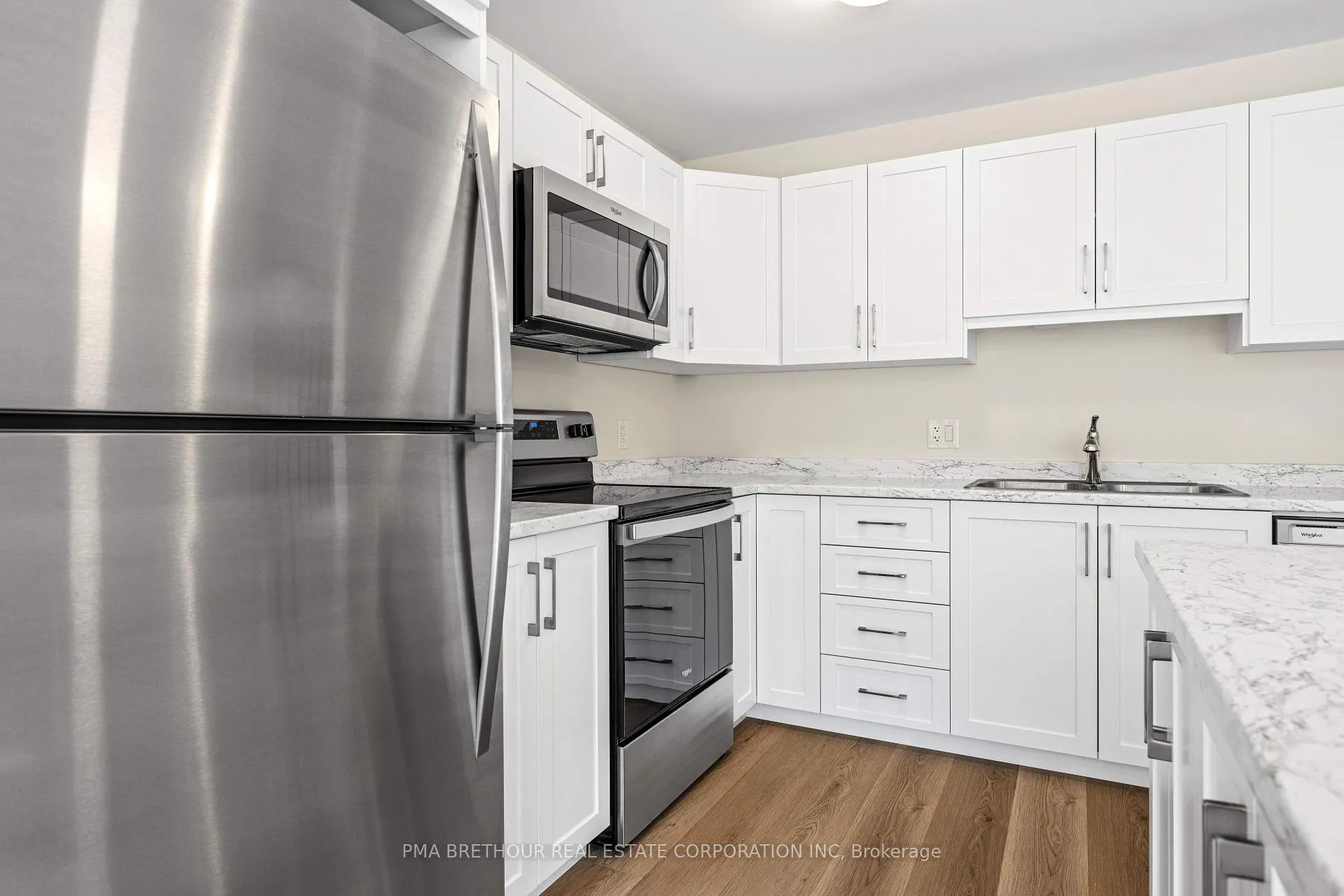 Photo 5 of 101 Staples Boulevard, Smiths Falls — HOMEH
