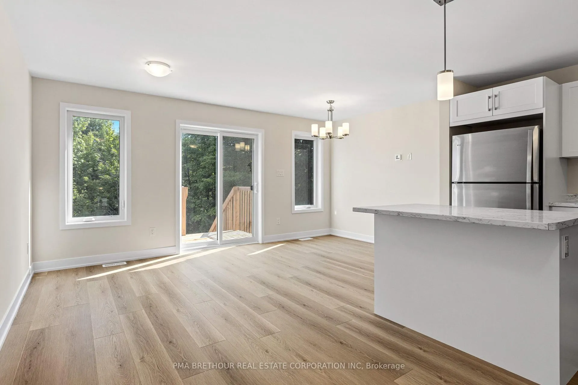 Photo 7 of 101 Staples Boulevard, Smiths Falls — HOMEH