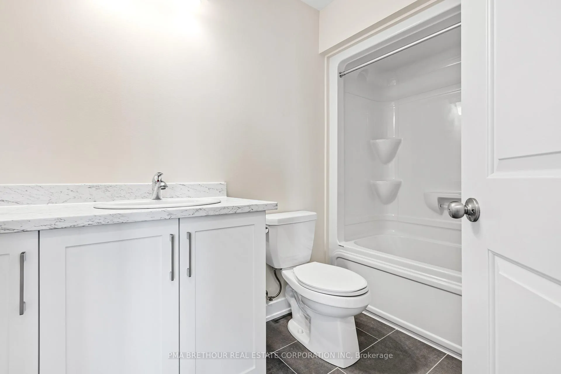 Photo 11 of 101 Staples Boulevard, Smiths Falls — HOMEH