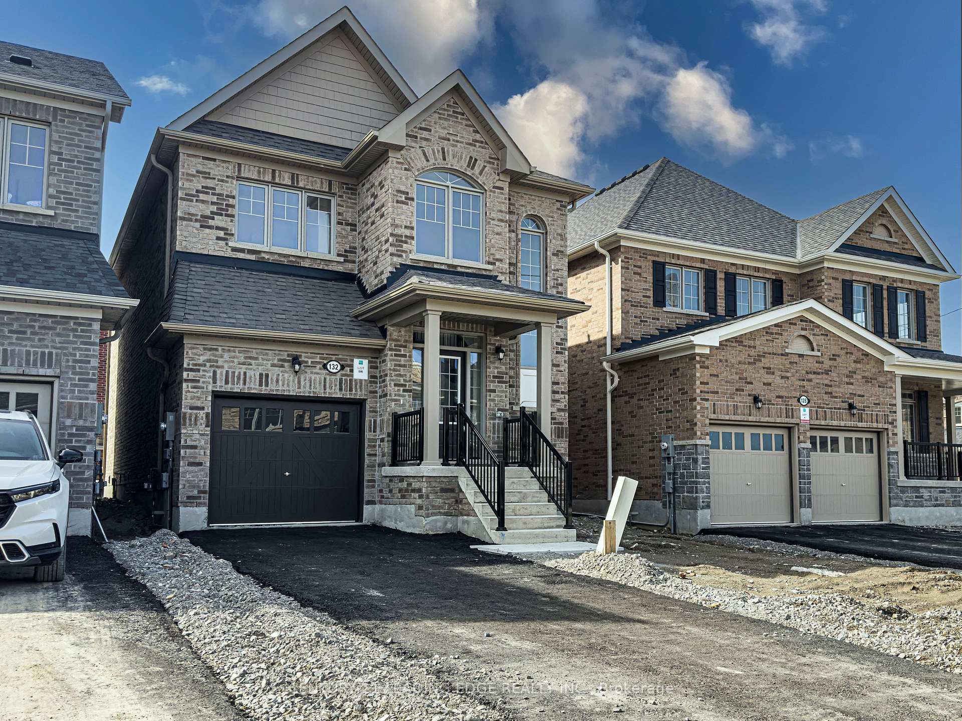 Photo 1 of 132 Robin Trail, Scugog, Port Perry — HOMEH