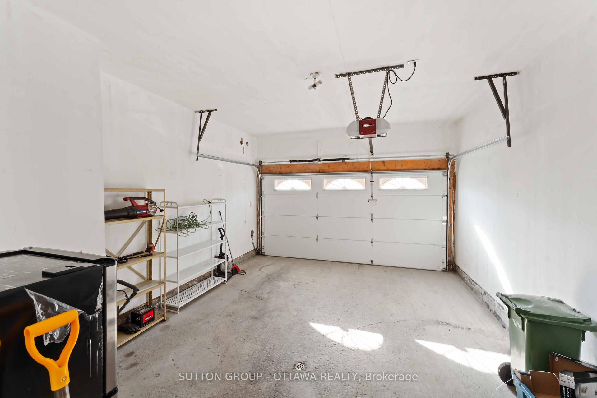 Photo 17 of 7 Castlethorpe Crescent, Ottawa, Centrepointe — HOMEH