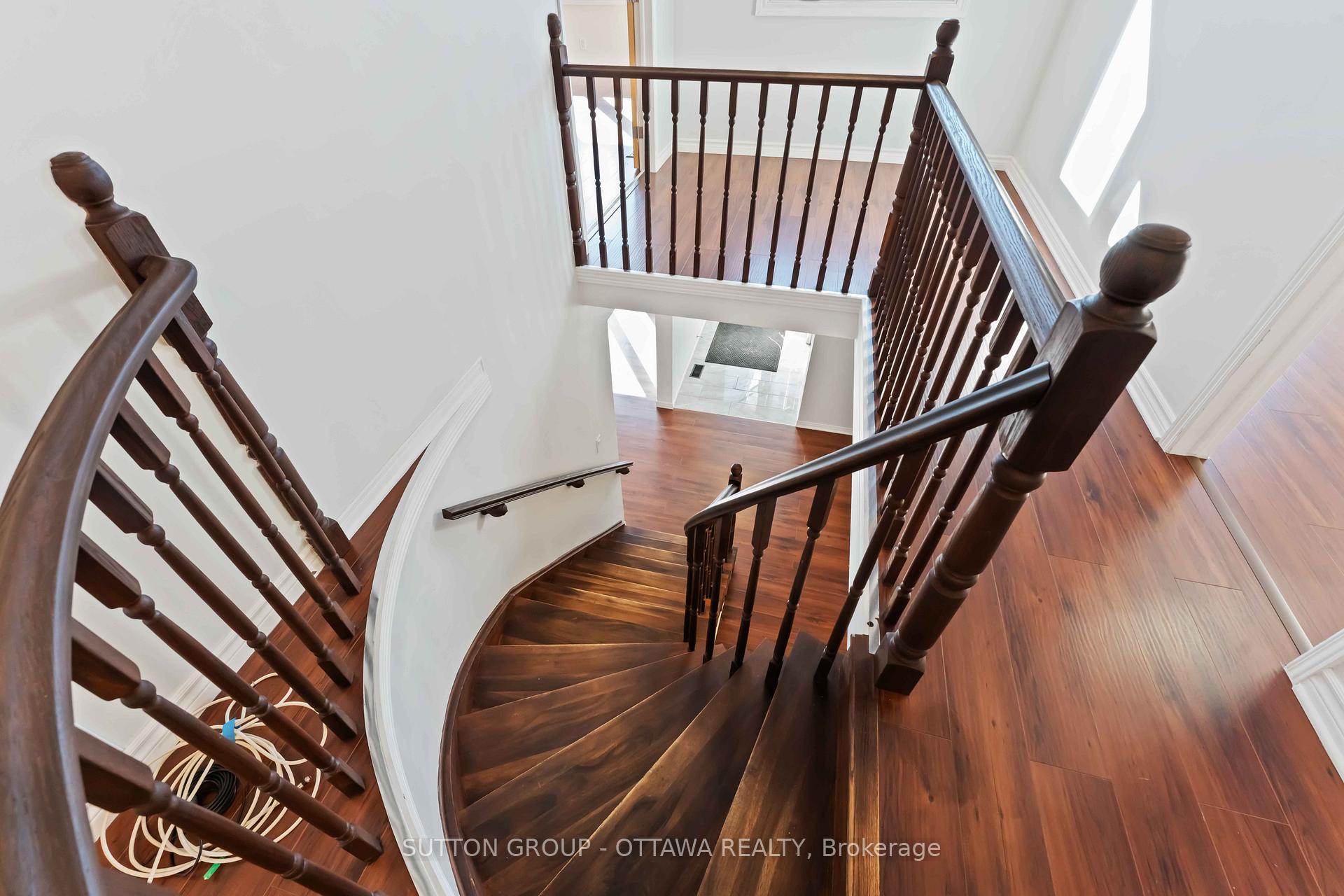 Photo 18 of 7 Castlethorpe Crescent, Ottawa, Centrepointe — HOMEH