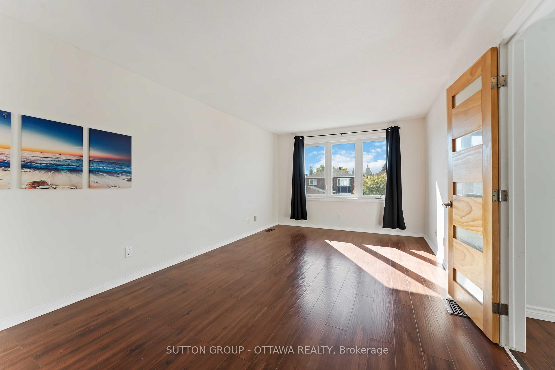 Photo 20 of 7 Castlethorpe Crescent, Ottawa, Centrepointe — HOMEH