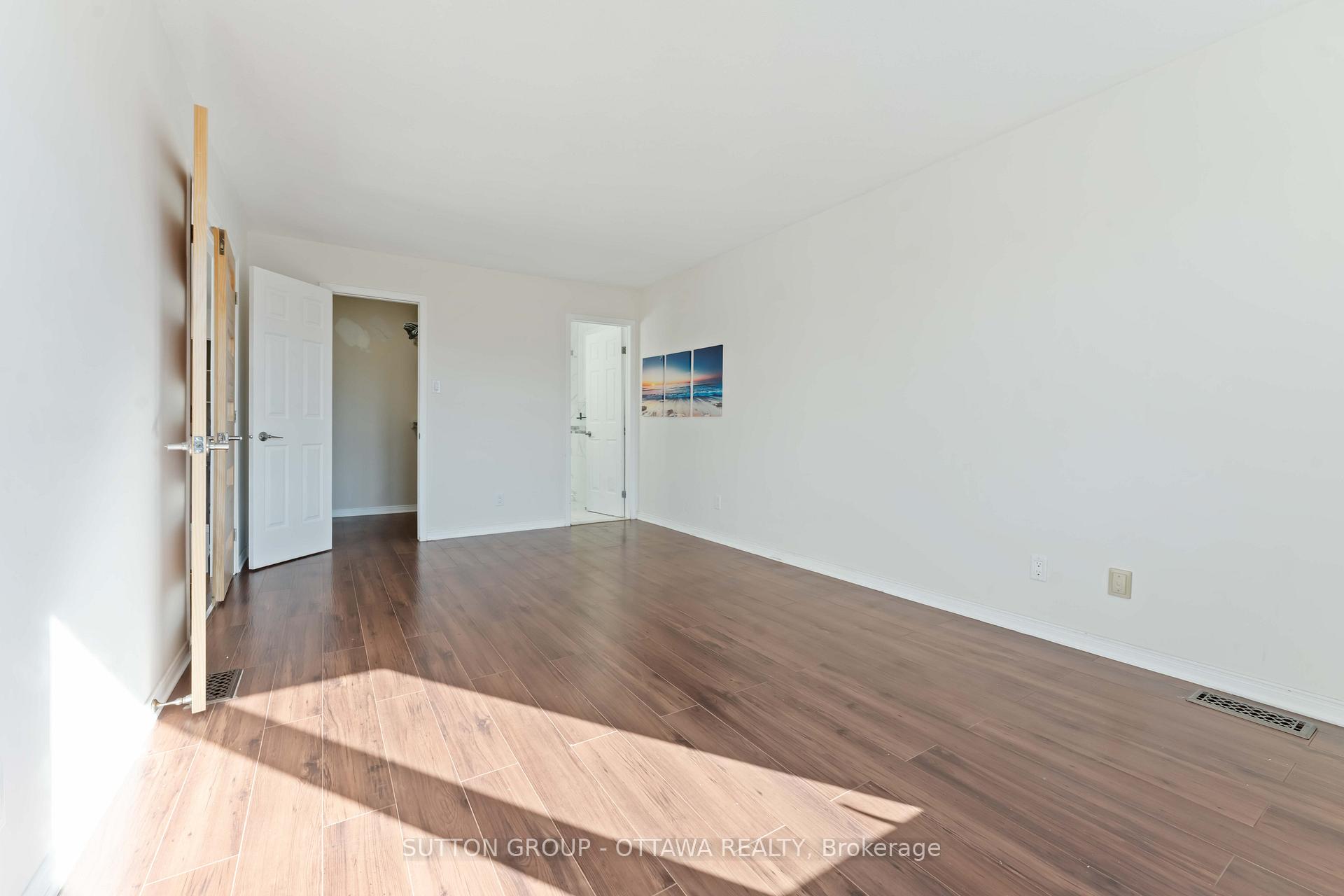 Photo 21 of 7 Castlethorpe Crescent, Ottawa, Centrepointe — HOMEH
