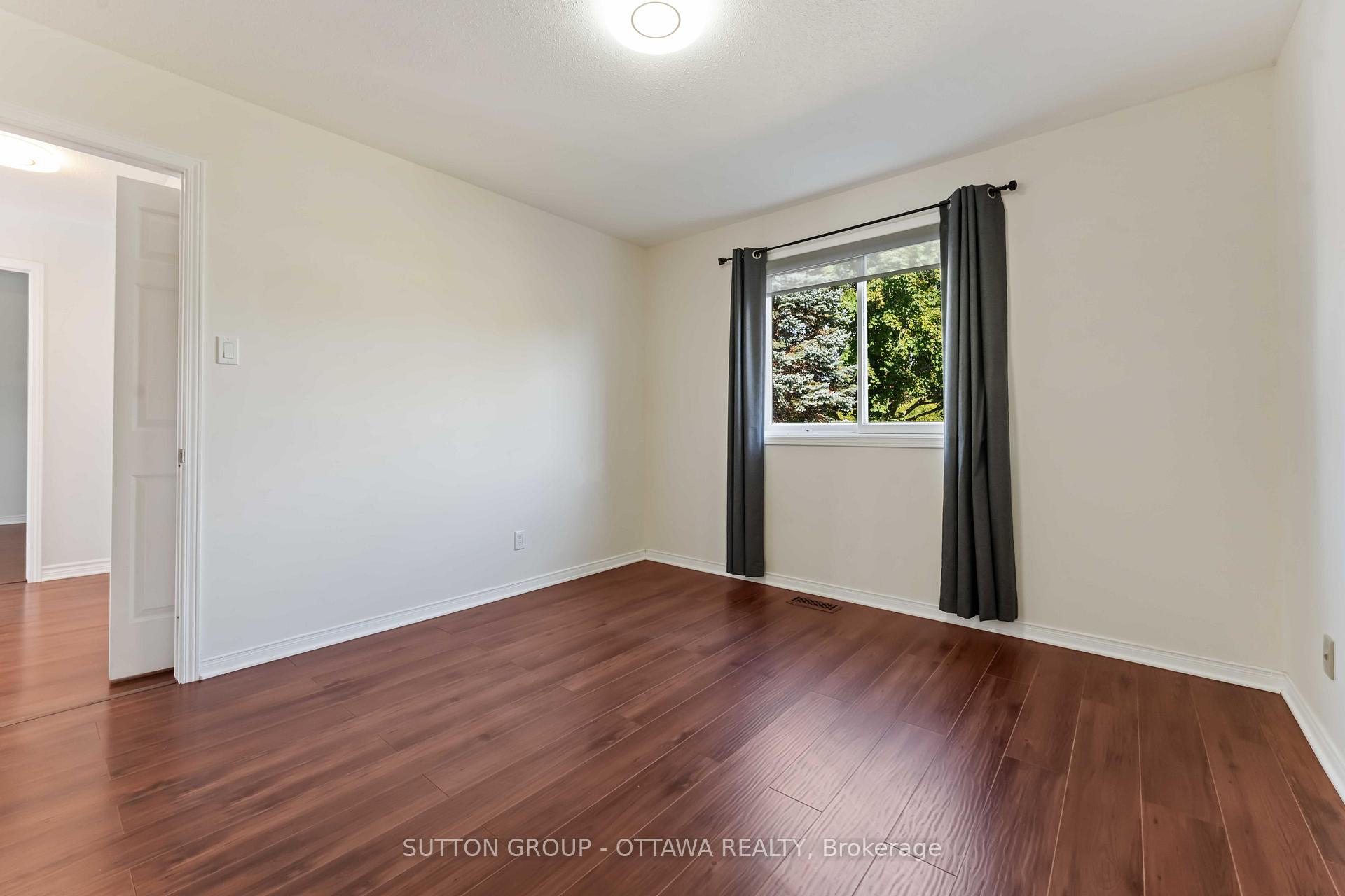 Photo 28 of 7 Castlethorpe Crescent, Ottawa, Centrepointe — HOMEH