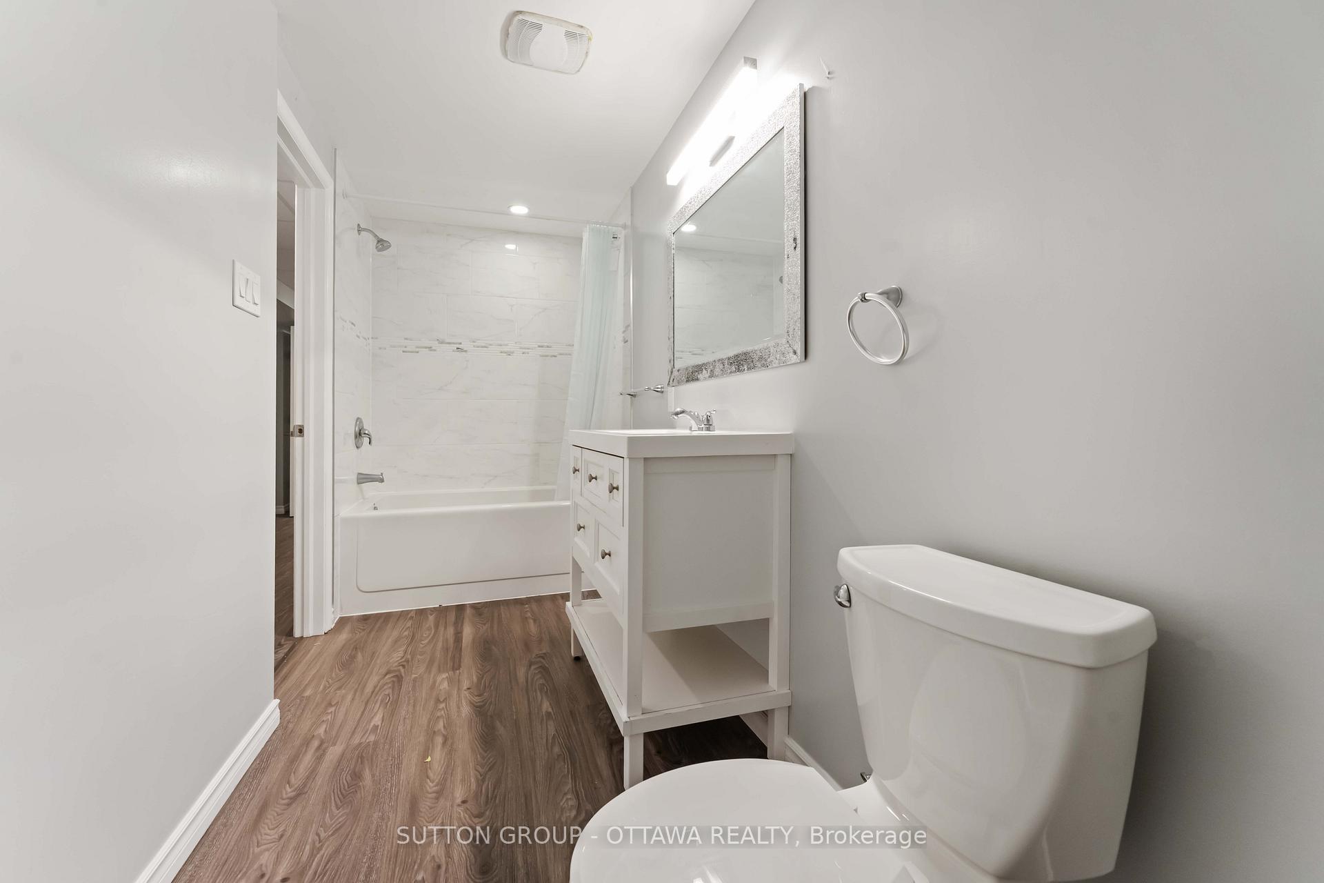 Photo 40 of 7 Castlethorpe Crescent, Ottawa, Centrepointe — HOMEH
