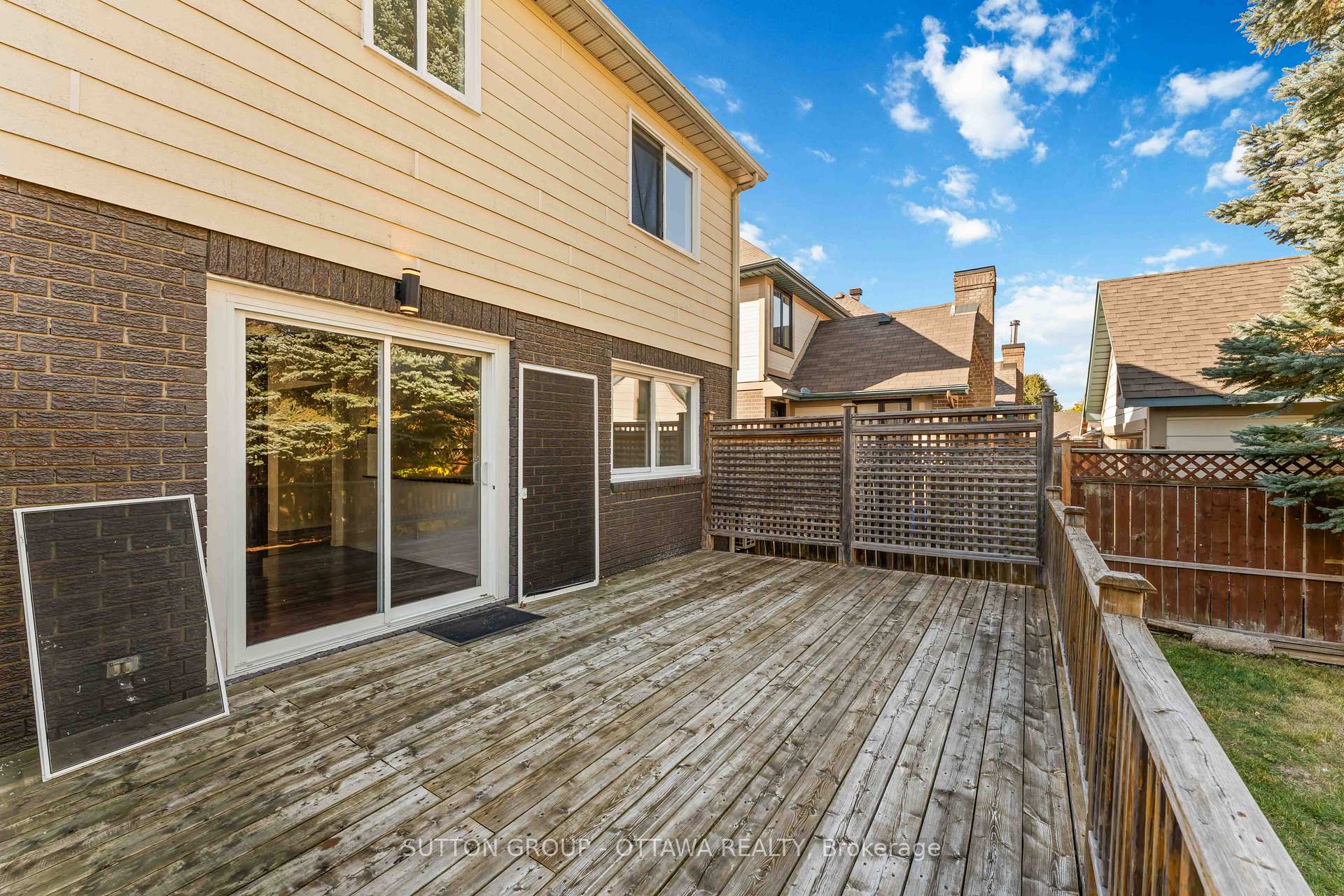 Photo 43 of 7 Castlethorpe Crescent, Ottawa, Centrepointe — HOMEH