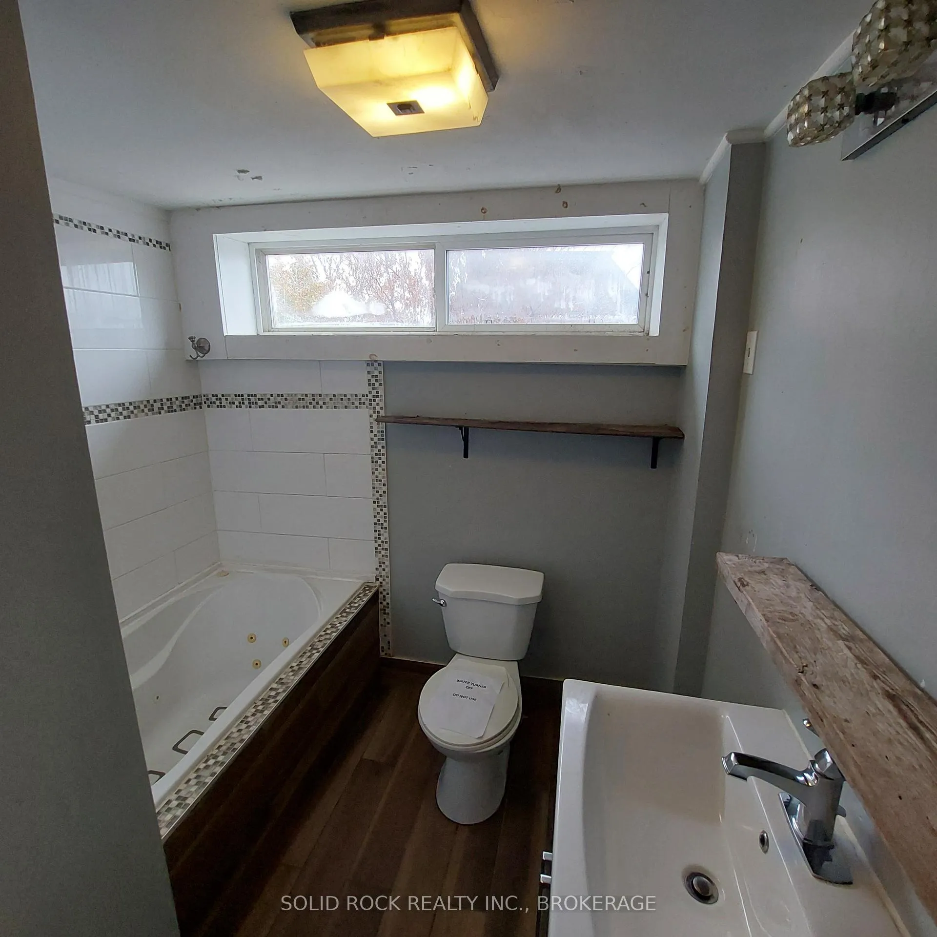 Photo 19 of 8 Montague Street, Smiths Falls — HOMEH