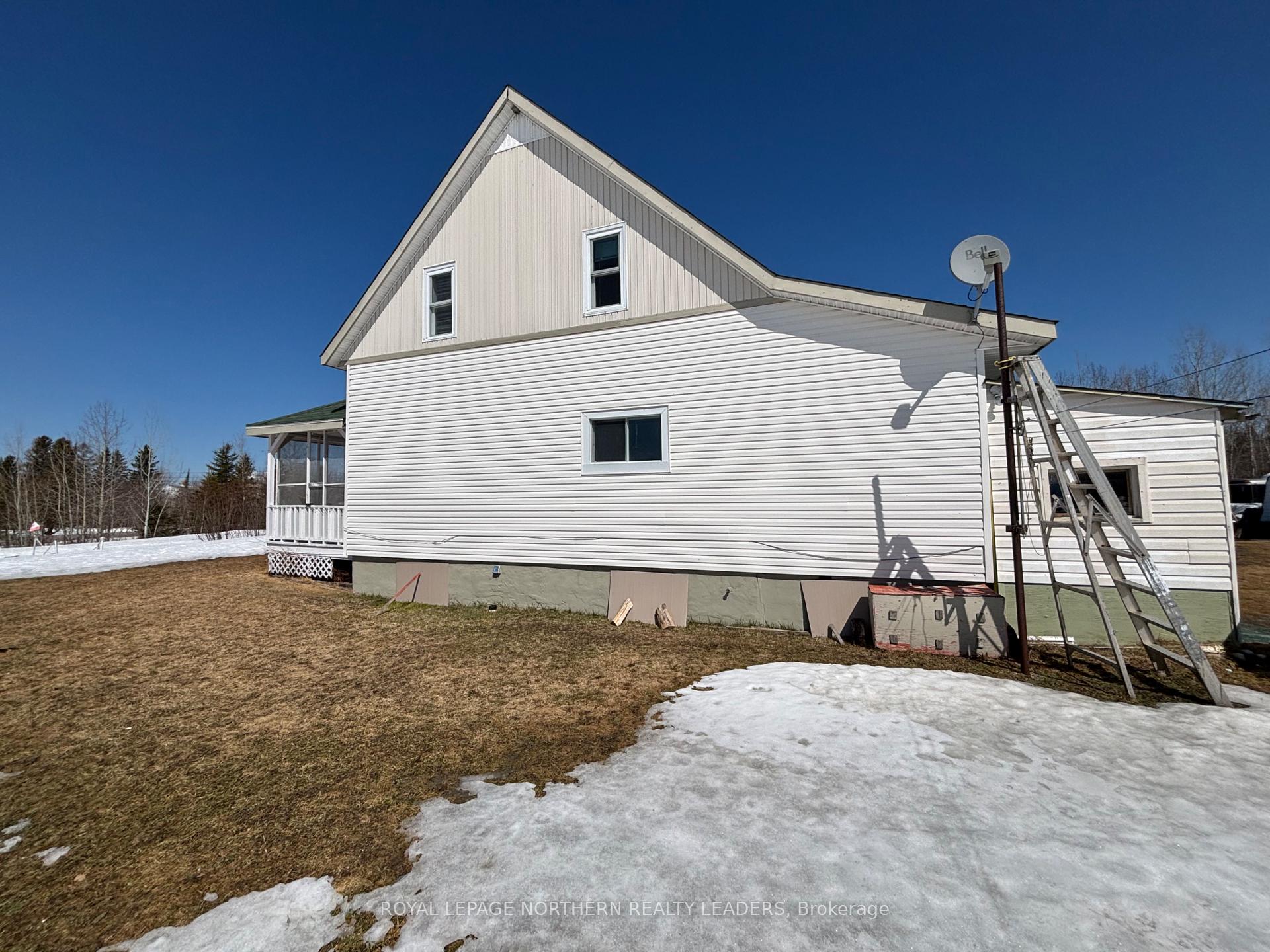 Photo 4 of 709 Junction Road S, Smooth Rock Falls, SRF — HOMEH