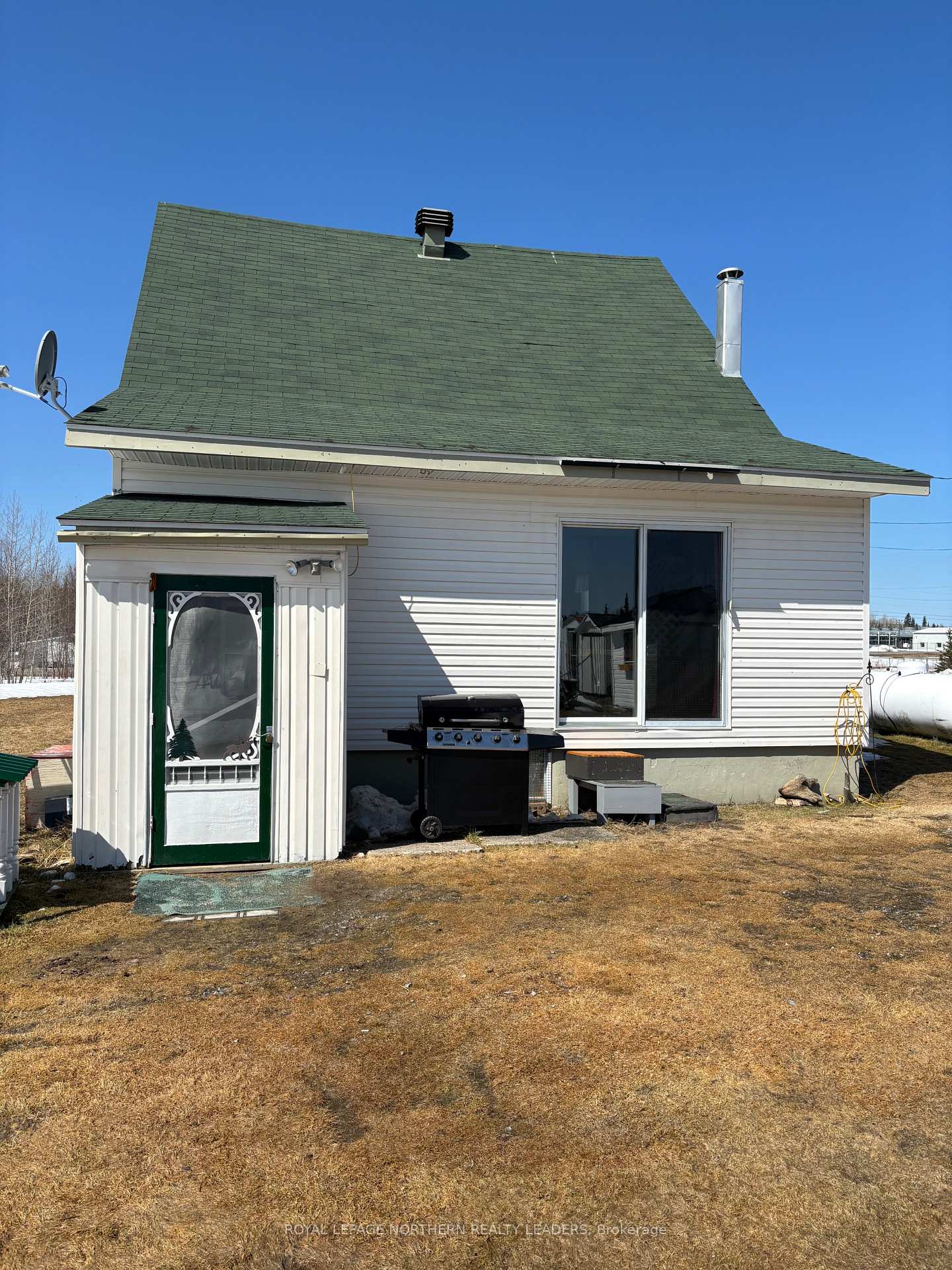 Photo 5 of 709 Junction Road S, Smooth Rock Falls, SRF — HOMEH