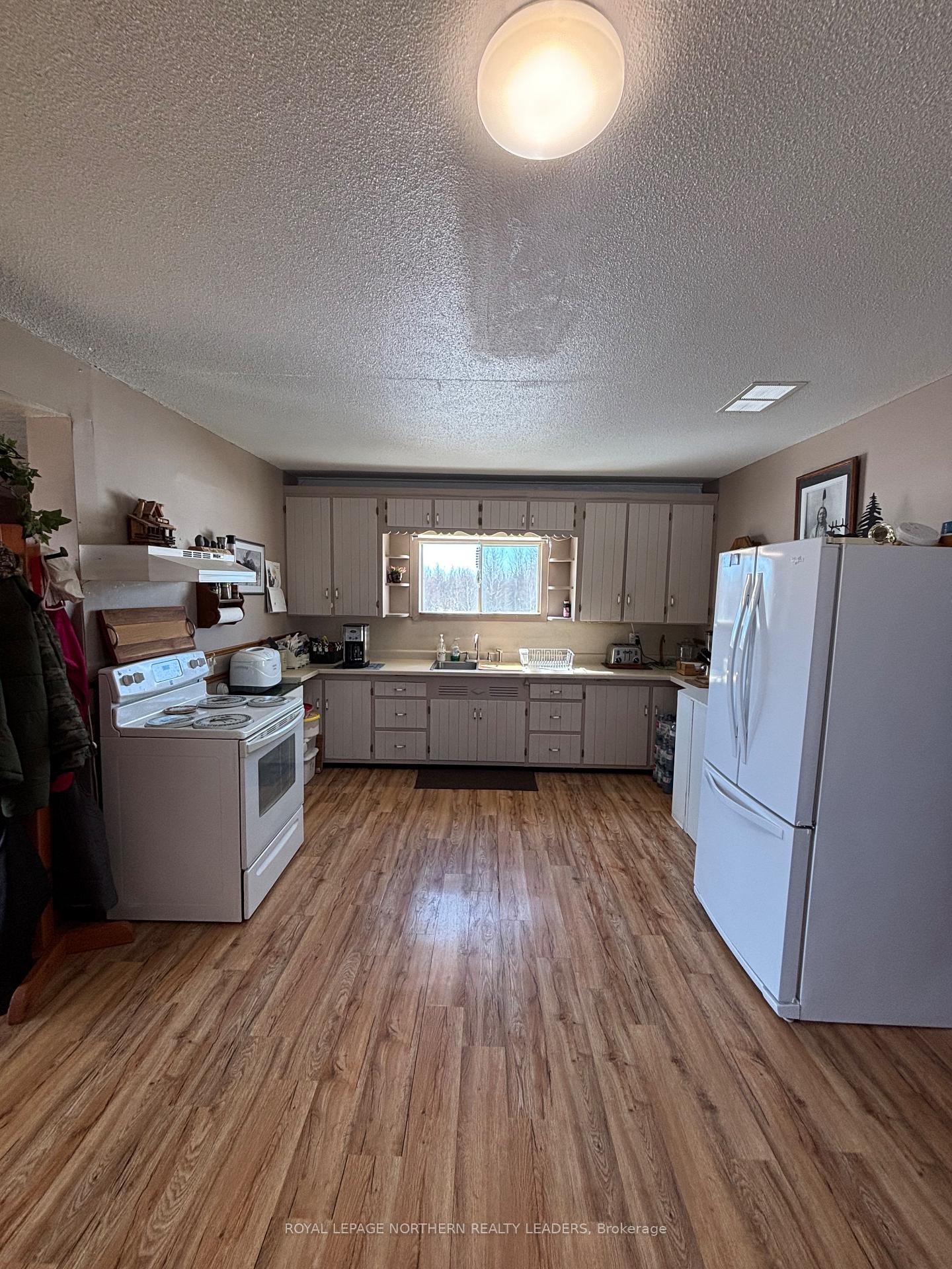 Photo 9 of 709 Junction Road S, Smooth Rock Falls, SRF — HOMEH