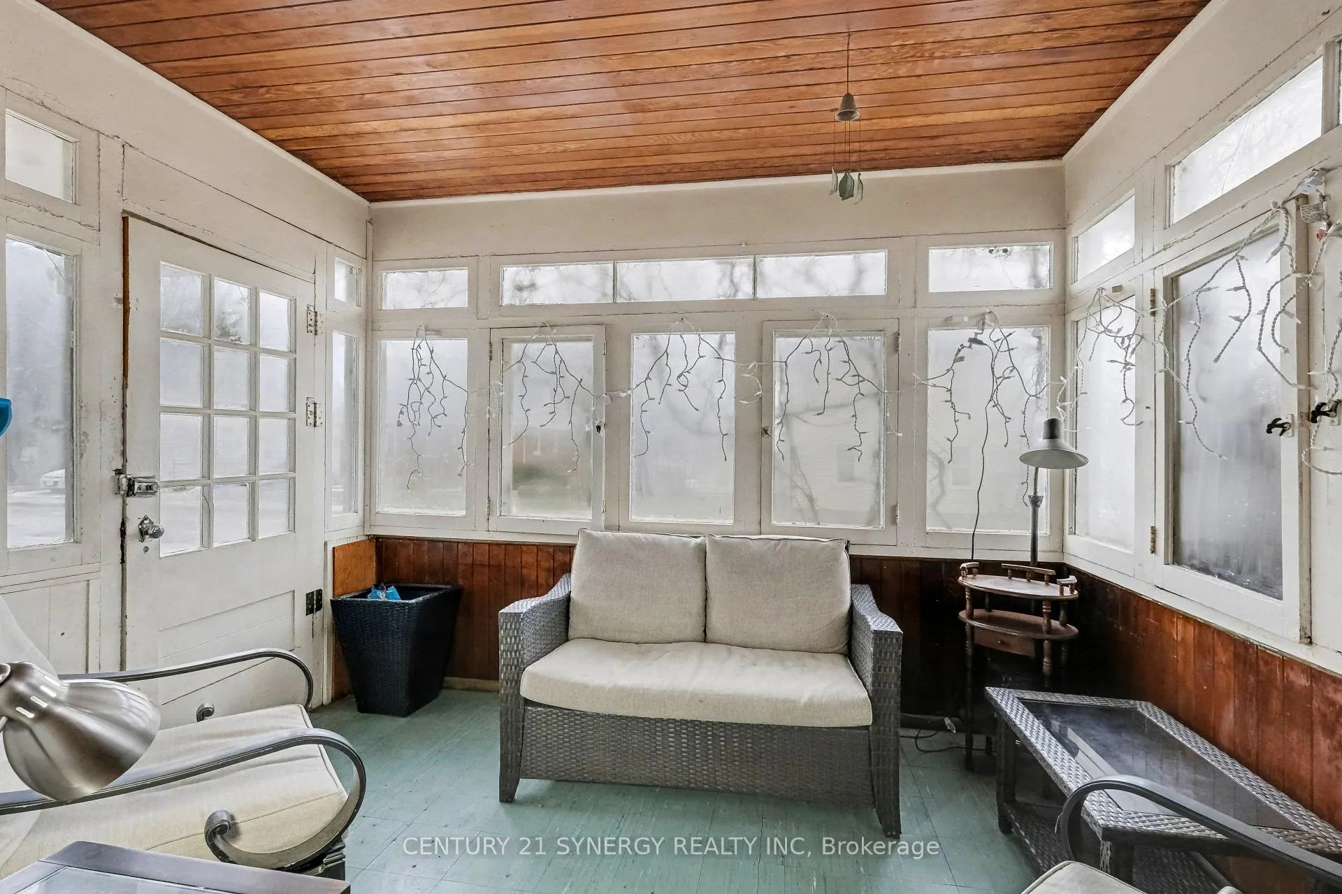Photo 2 of 82 Abel Street, Smiths Falls — HOMEH