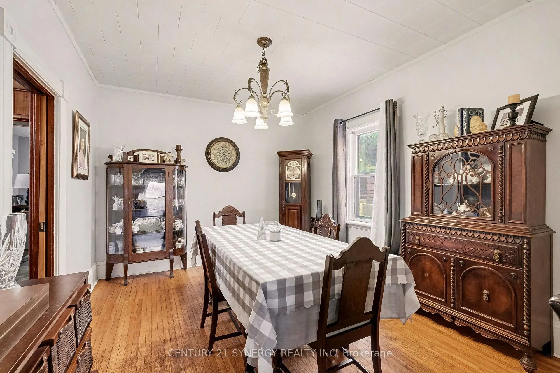 Photo 10 of 82 Abel Street, Smiths Falls — HOMEH