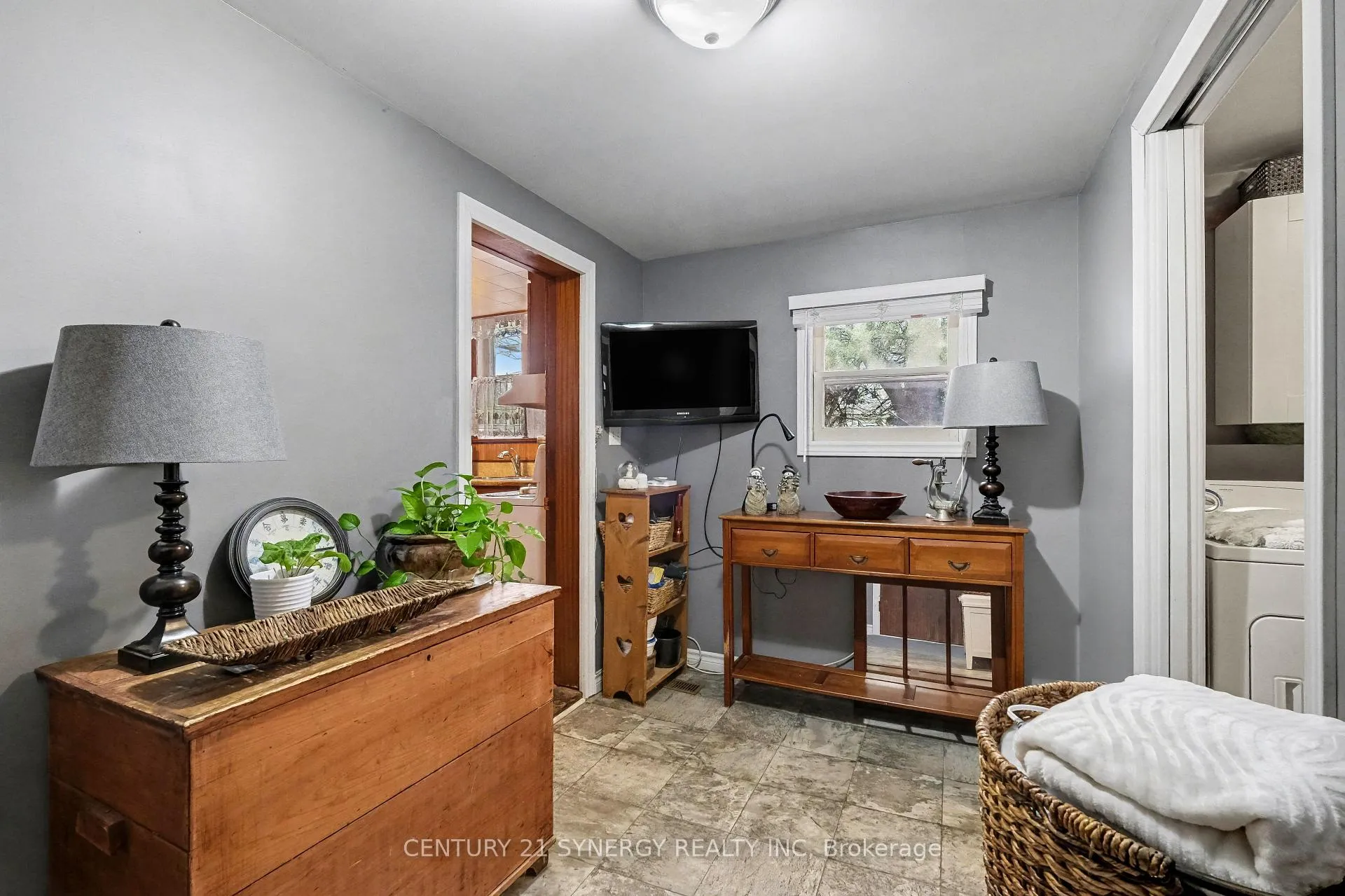 Photo 18 of 82 Abel Street, Smiths Falls — HOMEH