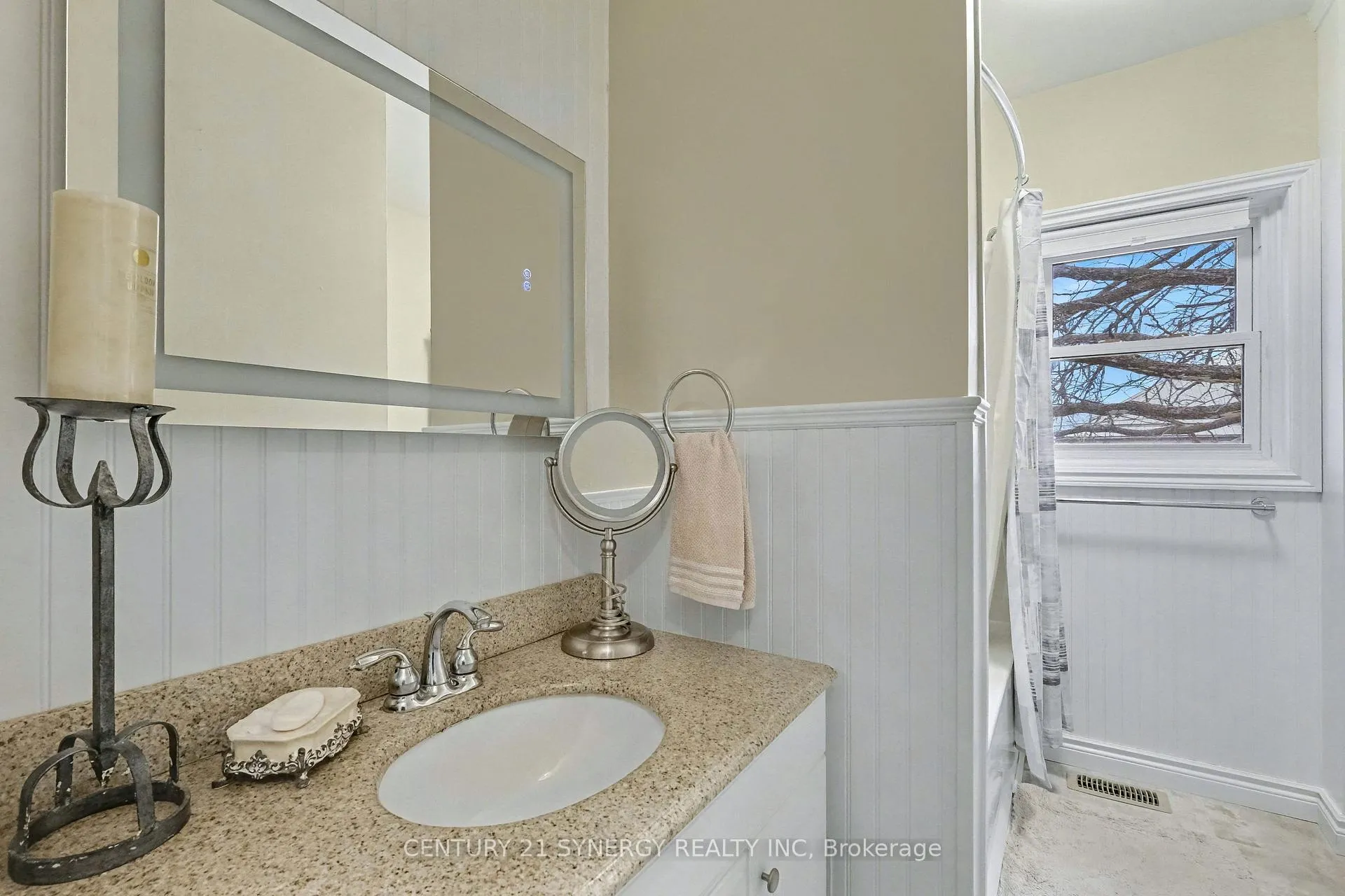 Photo 21 of 82 Abel Street, Smiths Falls — HOMEH