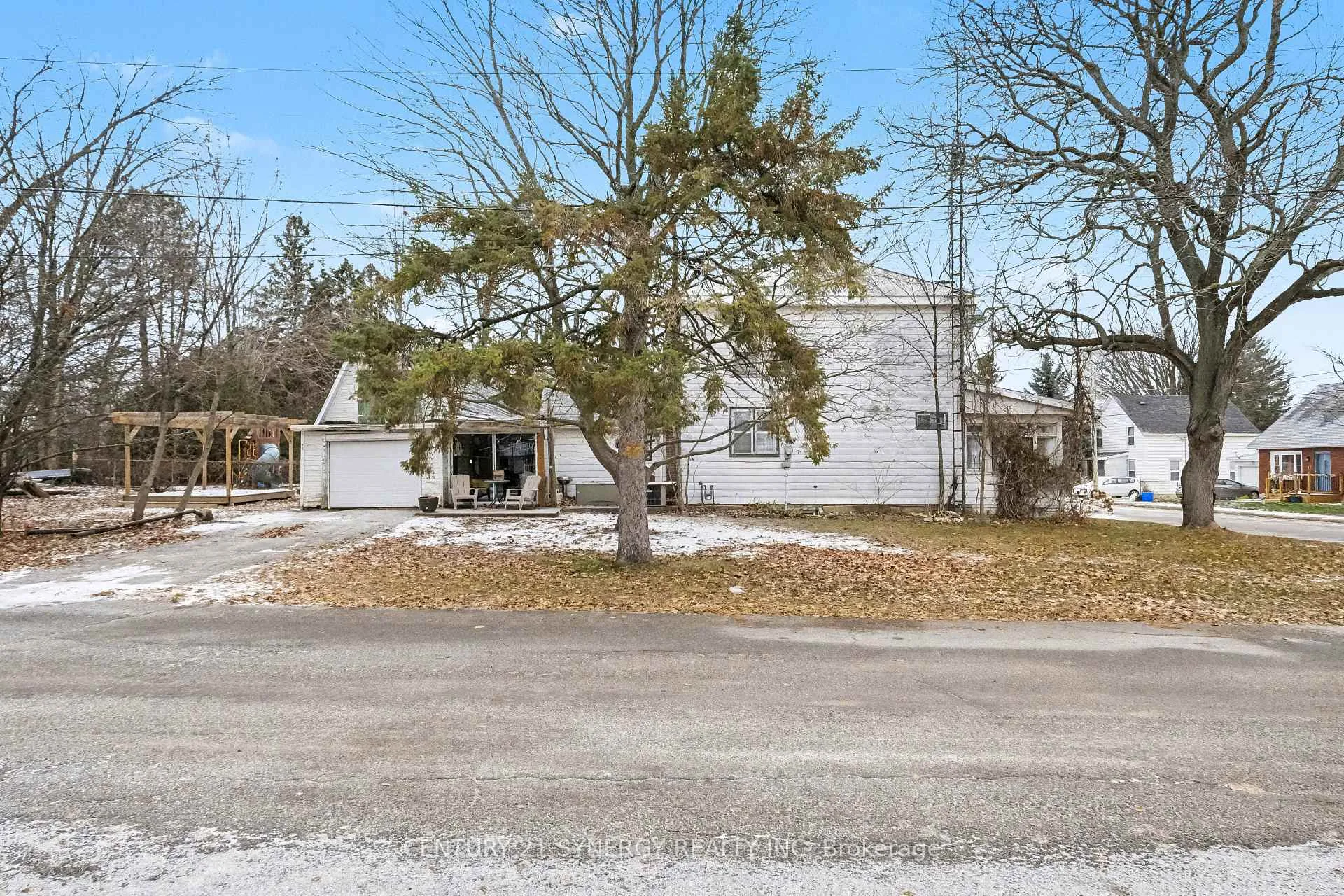 Photo 37 of 82 Abel Street, Smiths Falls — HOMEH
