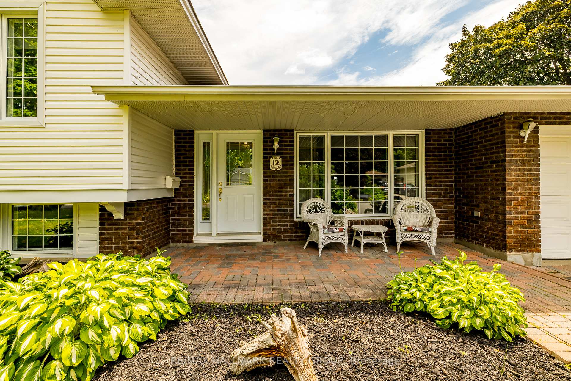 Photo 4 of 12 Ancona Crescent, Ottawa, Briargreen — HOMEH