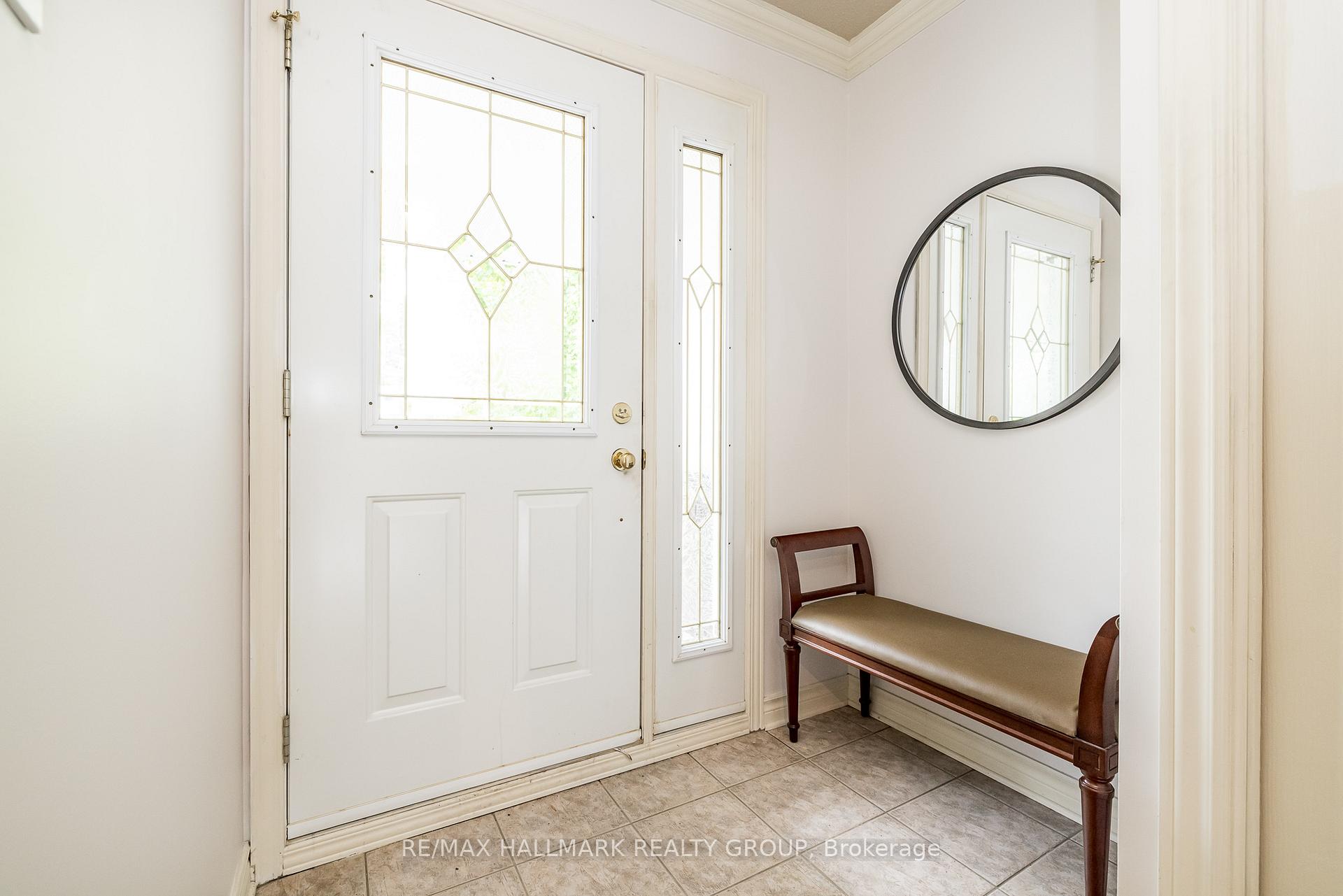 Photo 5 of 12 Ancona Crescent, Ottawa, Briargreen — HOMEH