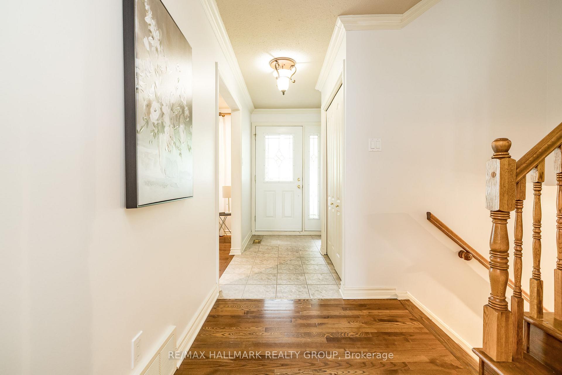 Photo 7 of 12 Ancona Crescent, Ottawa, Briargreen — HOMEH