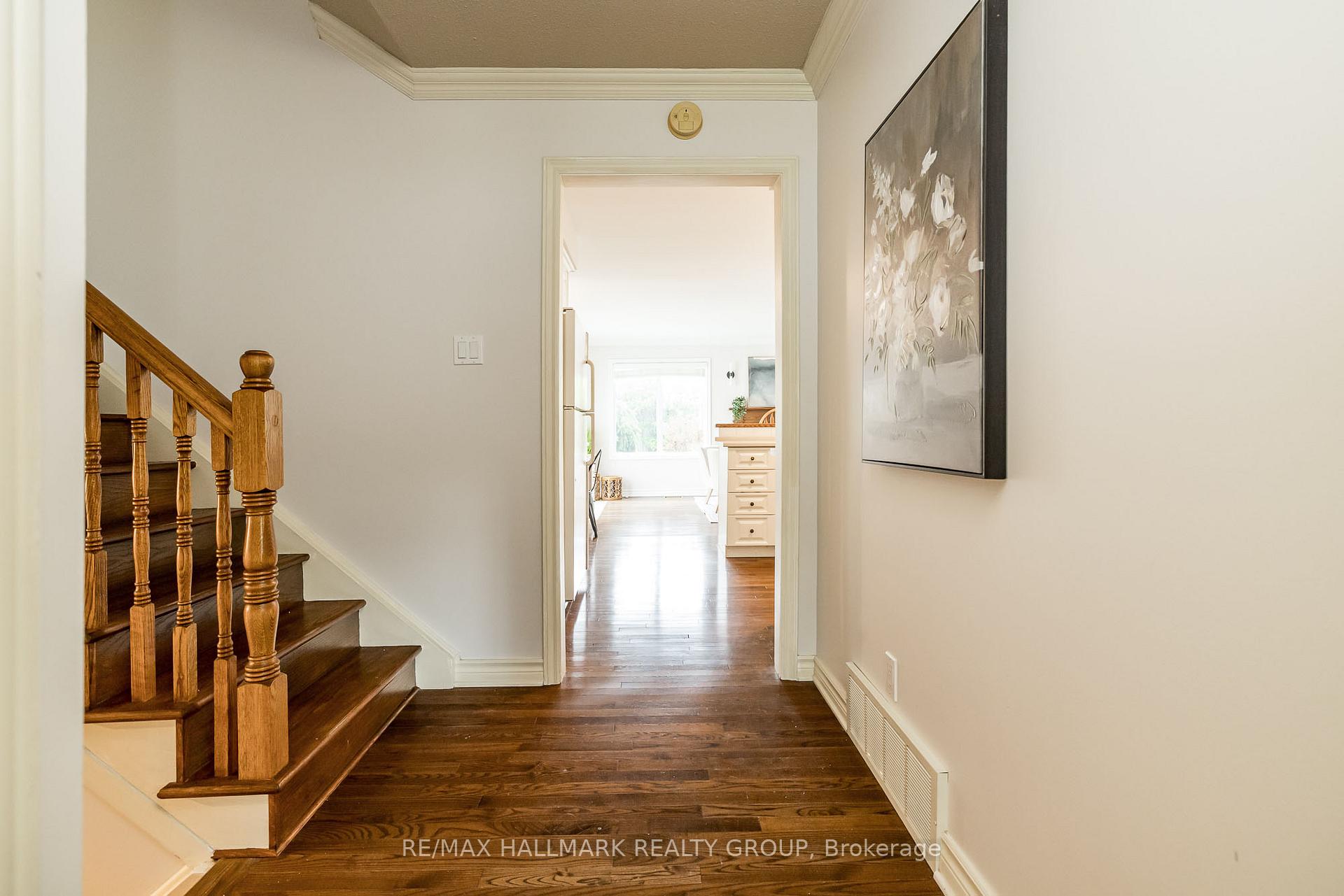 Photo 18 of 12 Ancona Crescent, Ottawa, Briargreen — HOMEH