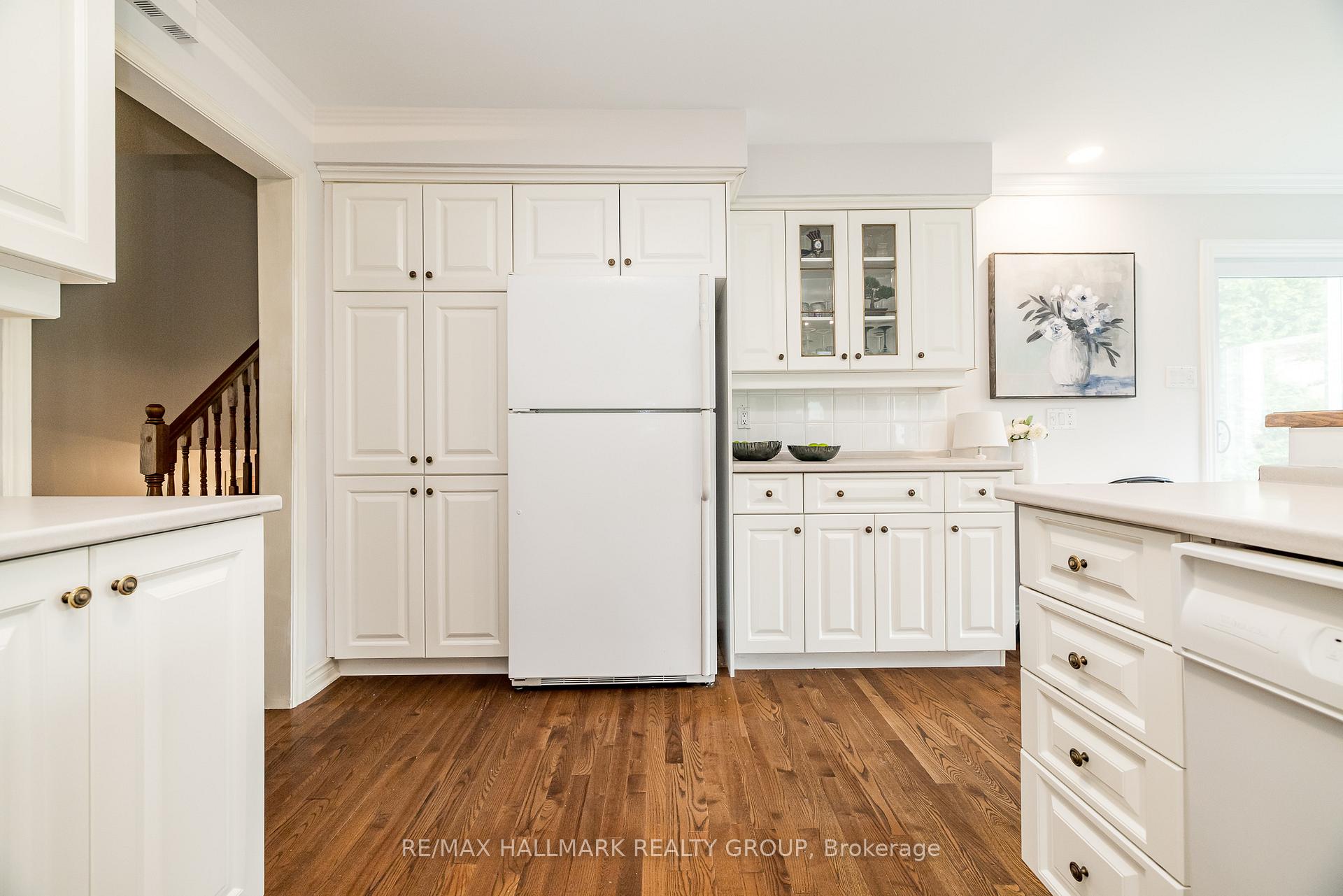 Photo 24 of 12 Ancona Crescent, Ottawa, Briargreen — HOMEH