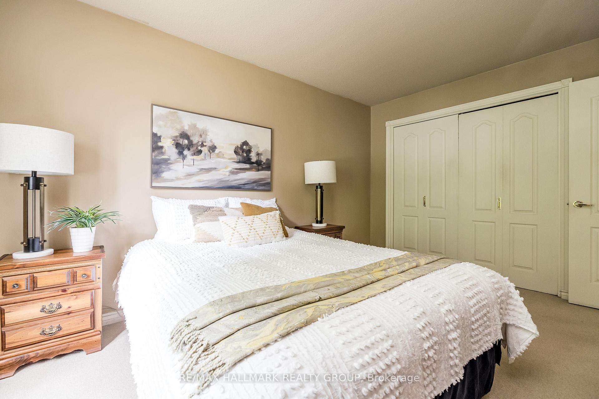 Photo 34 of 12 Ancona Crescent, Ottawa, Briargreen — HOMEH
