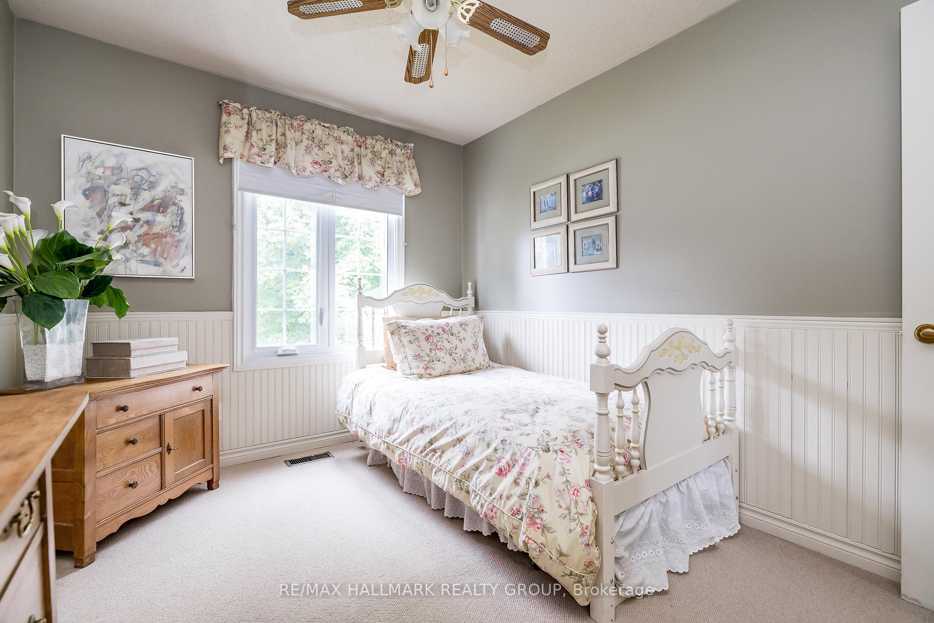 Photo 38 of 12 Ancona Crescent, Ottawa, Briargreen — HOMEH