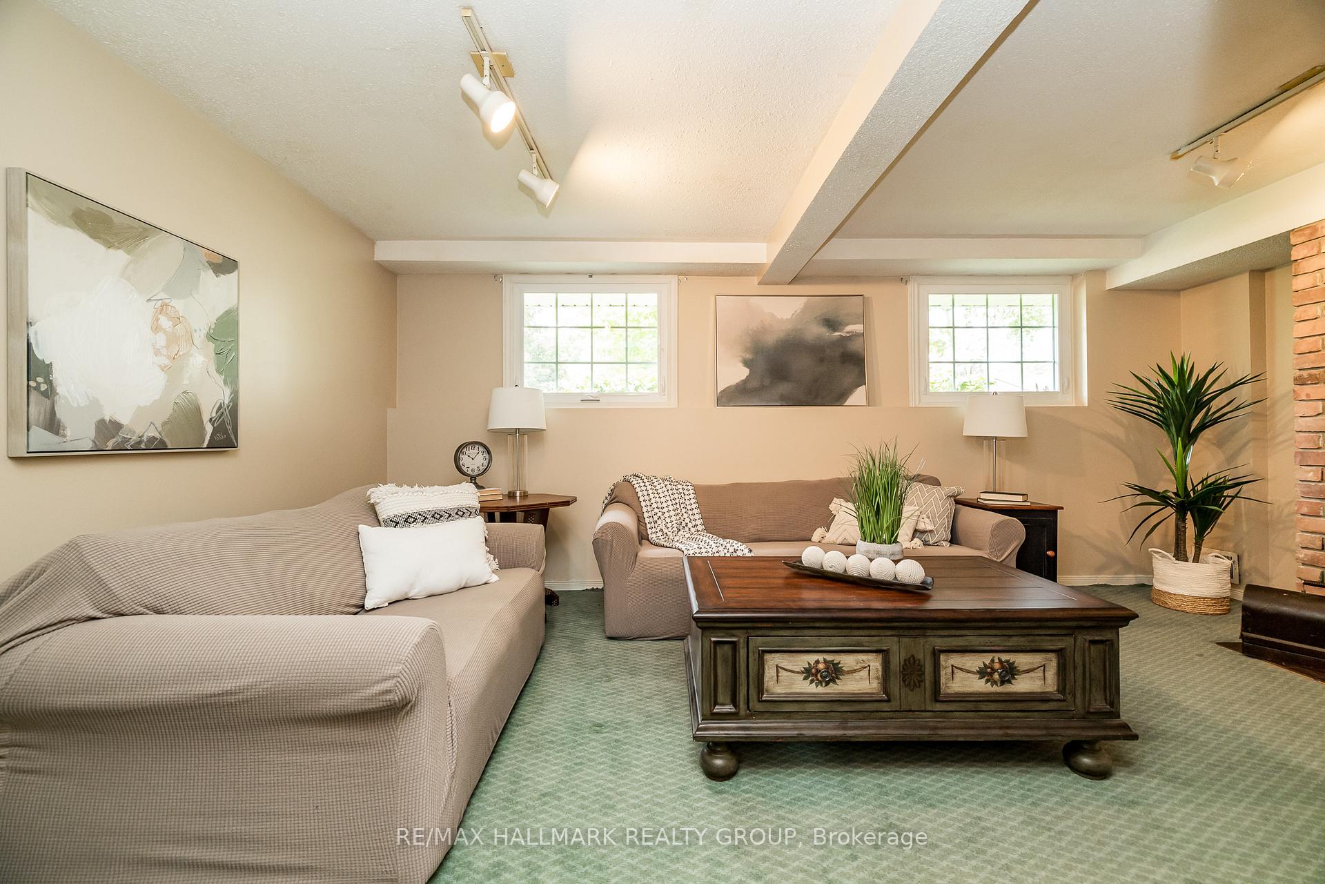 Photo 40 of 12 Ancona Crescent, Ottawa, Briargreen — HOMEH