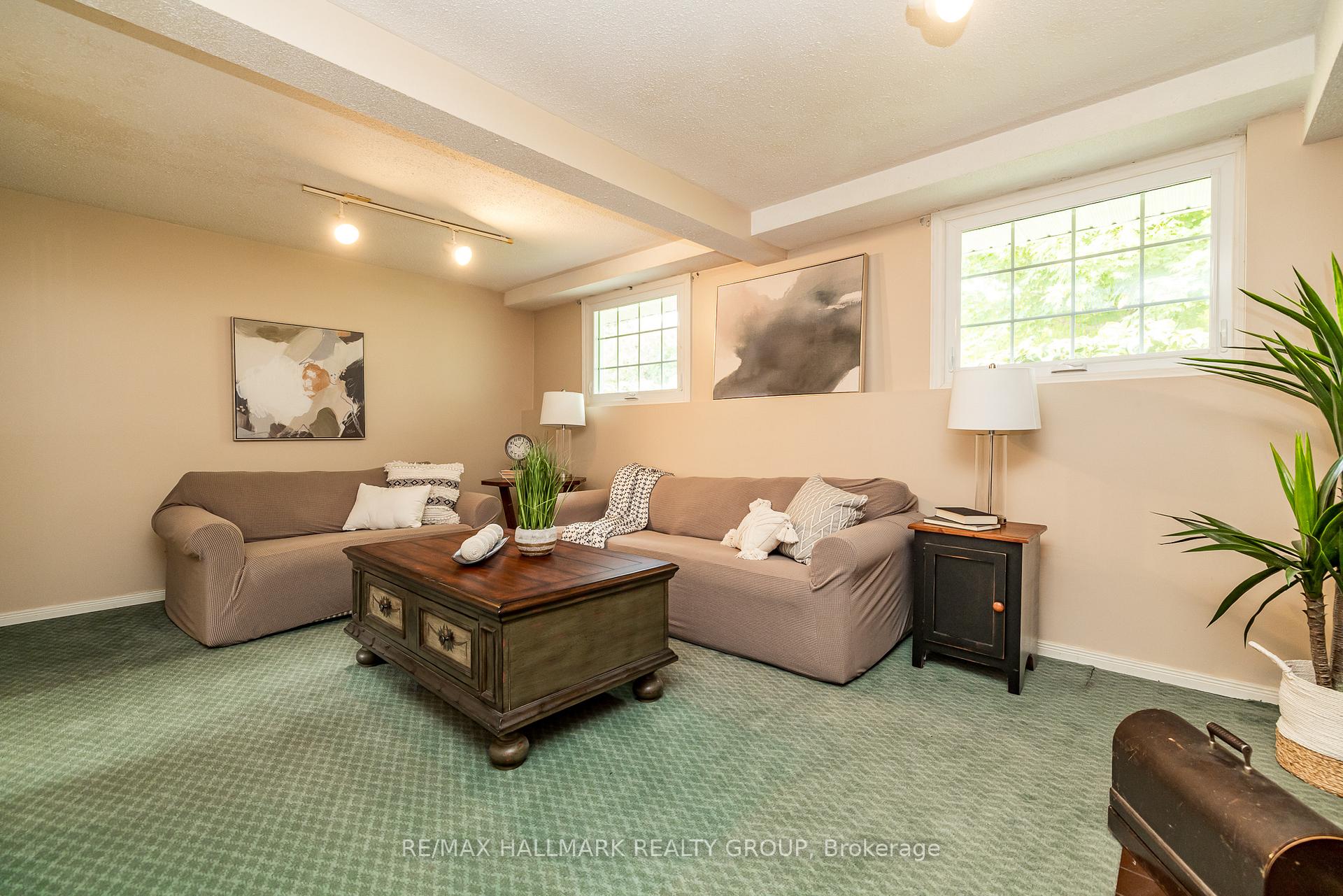 Photo 41 of 12 Ancona Crescent, Ottawa, Briargreen — HOMEH