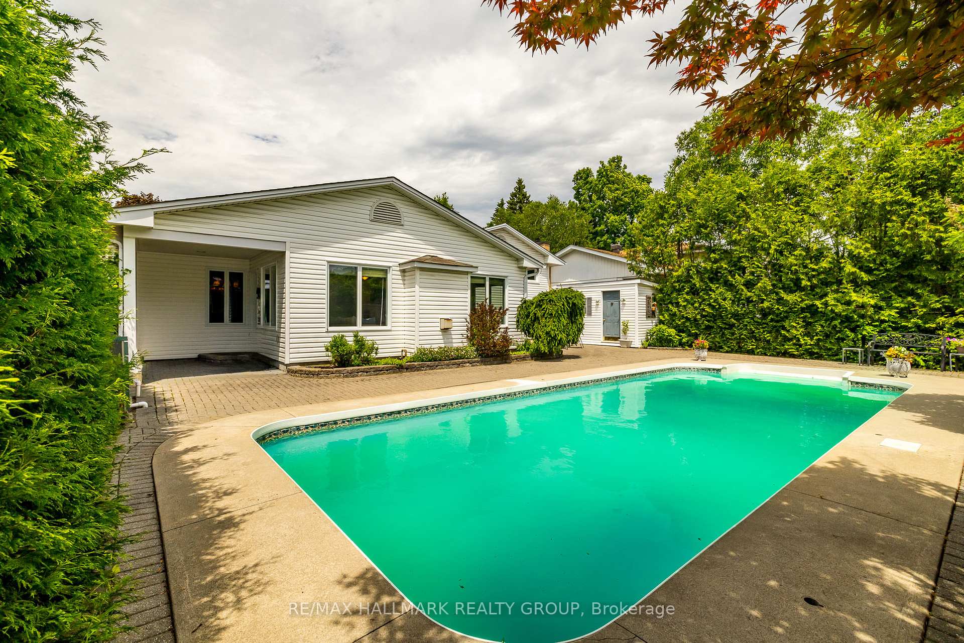 Photo 47 of 12 Ancona Crescent, Ottawa, Briargreen — HOMEH