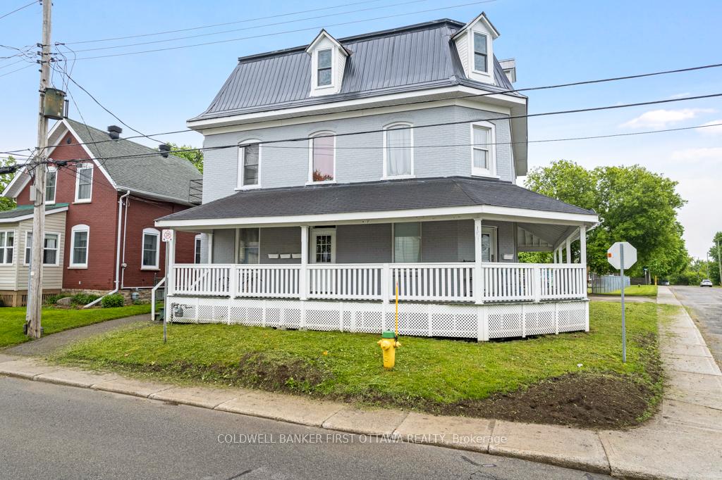 Photo 6 of 151 Chambers Street, Smiths Falls — HOMEH