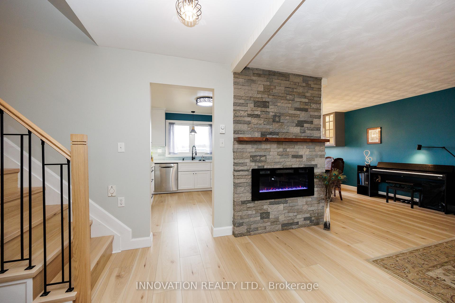 Photo 7 of 759 Eighth Street, Renfrew — HOMEH