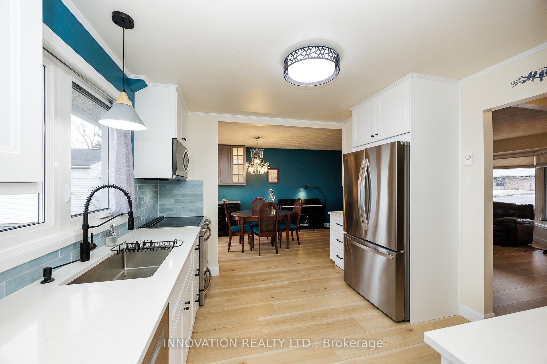 Photo 20 of 759 Eighth Street, Renfrew — HOMEH