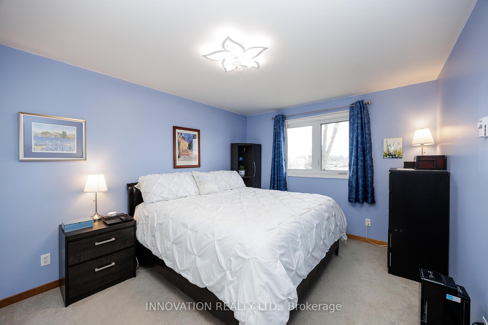 Photo 23 of 759 Eighth Street, Renfrew — HOMEH