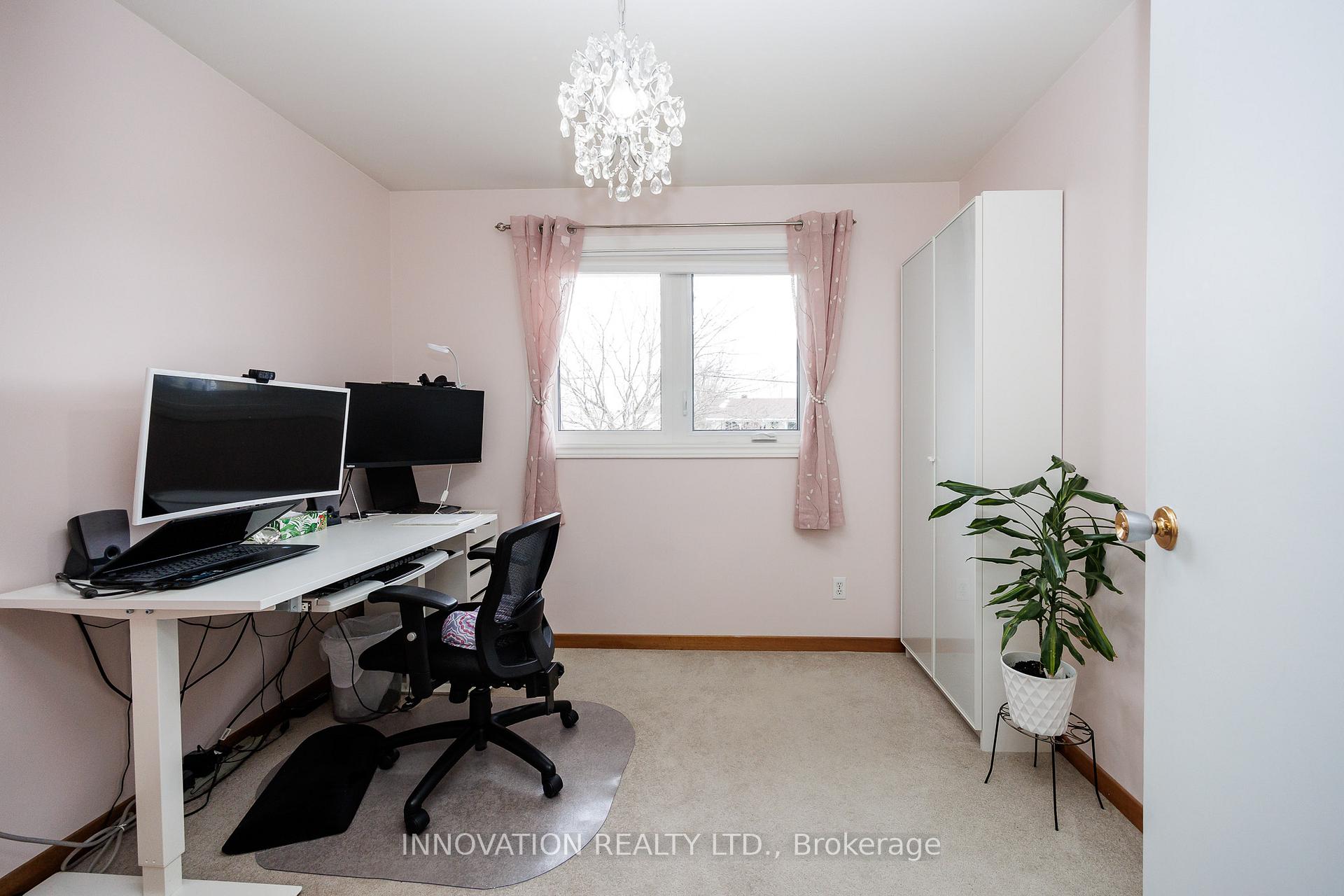 Photo 25 of 759 Eighth Street, Renfrew — HOMEH