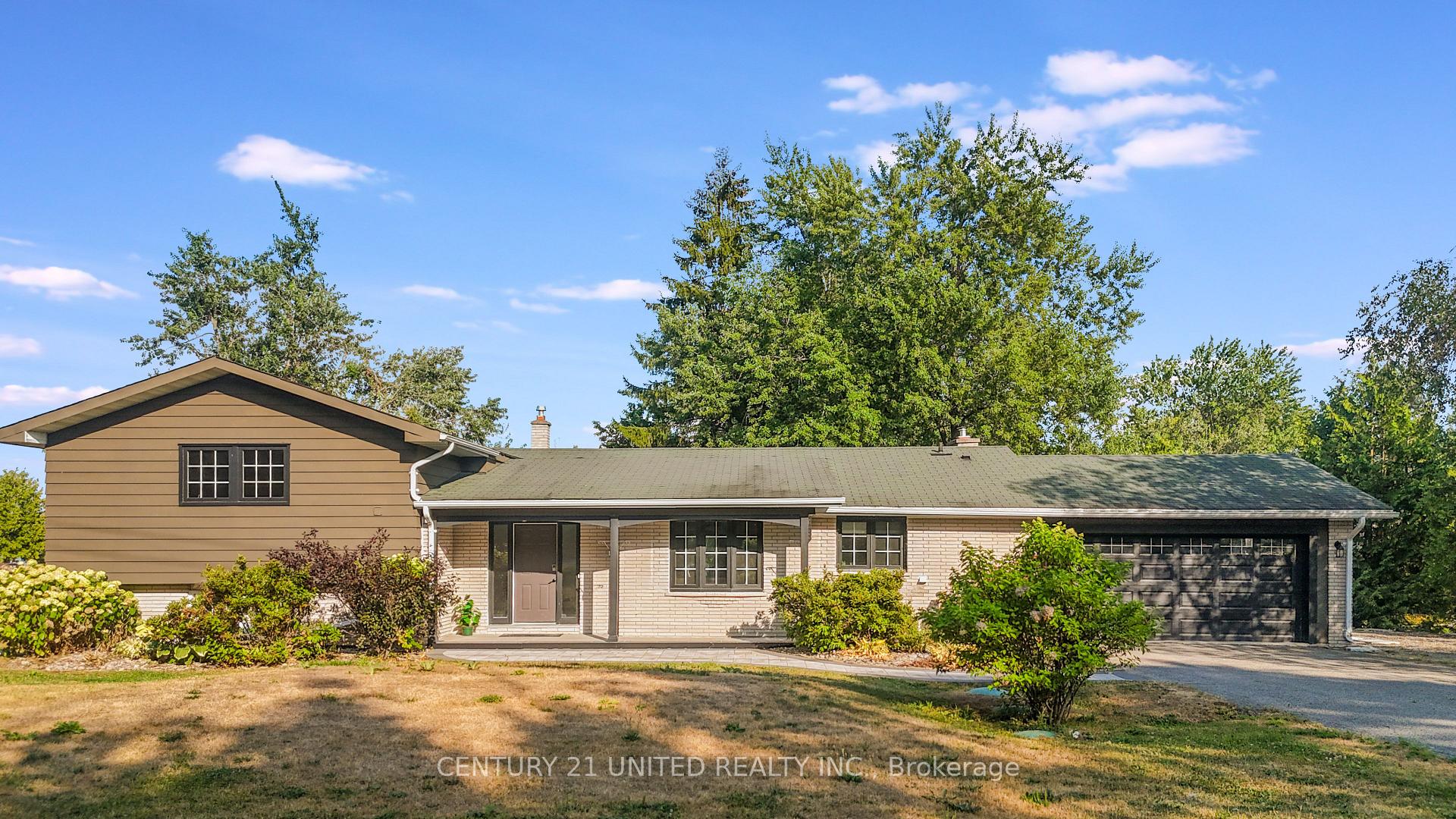 Front of 1143 Connaught Drive