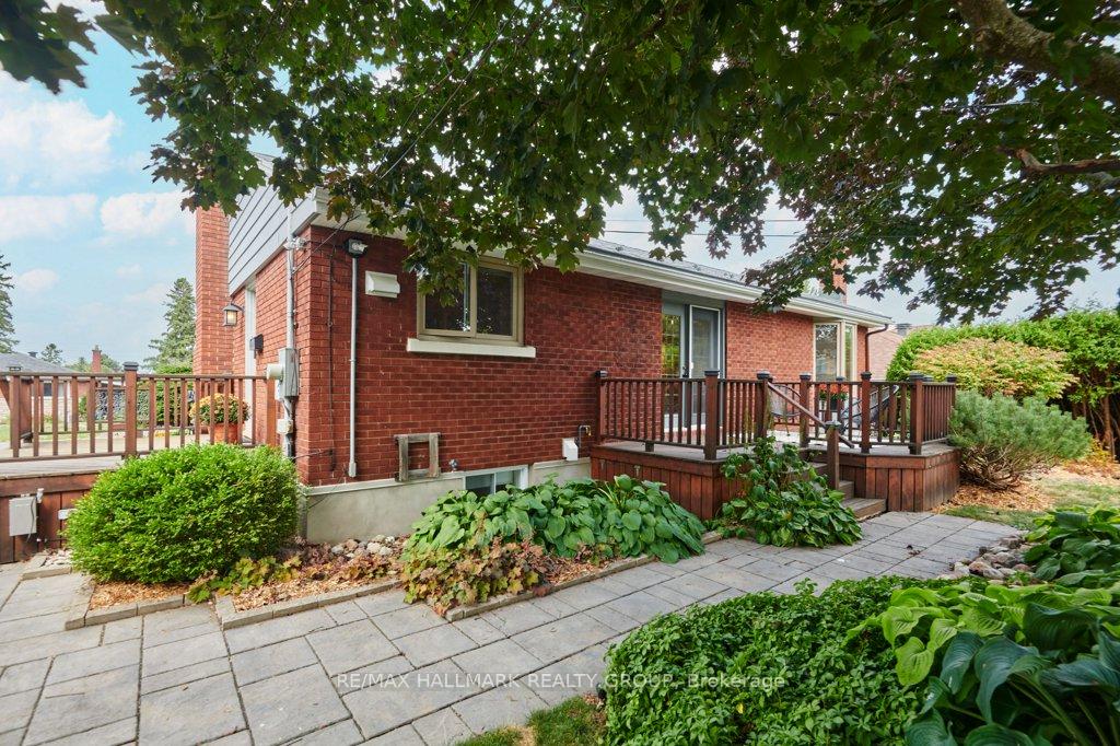 Photo 32 of 14 Roundhay Drive, Ottawa, Manordale — HOMEH