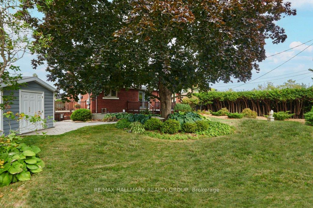 Photo 34 of 14 Roundhay Drive, Ottawa, Manordale — HOMEH