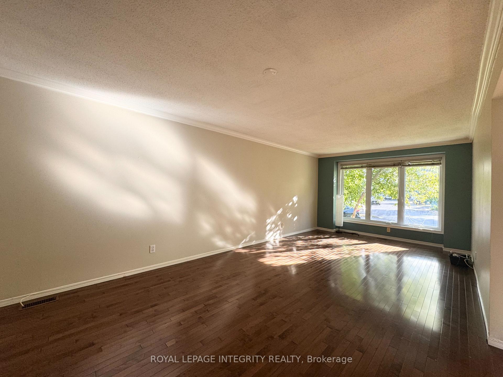 Photo 6 of 43 Covington Place, Ottawa, Centrepointe — HOMEH