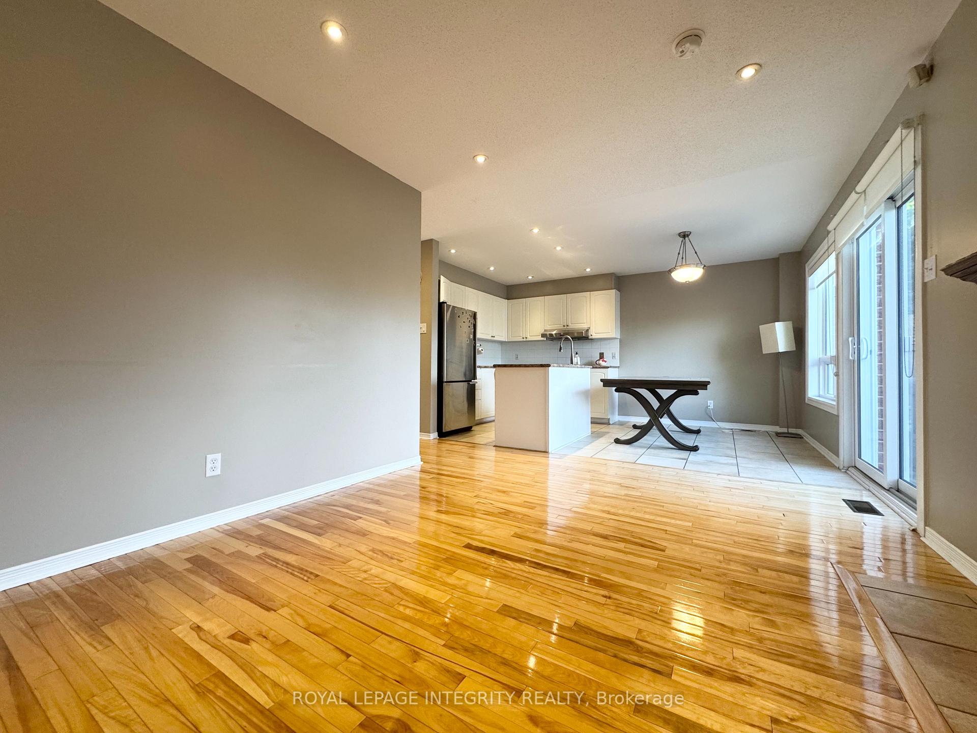 Photo 15 of 43 Covington Place, Ottawa, Centrepointe — HOMEH
