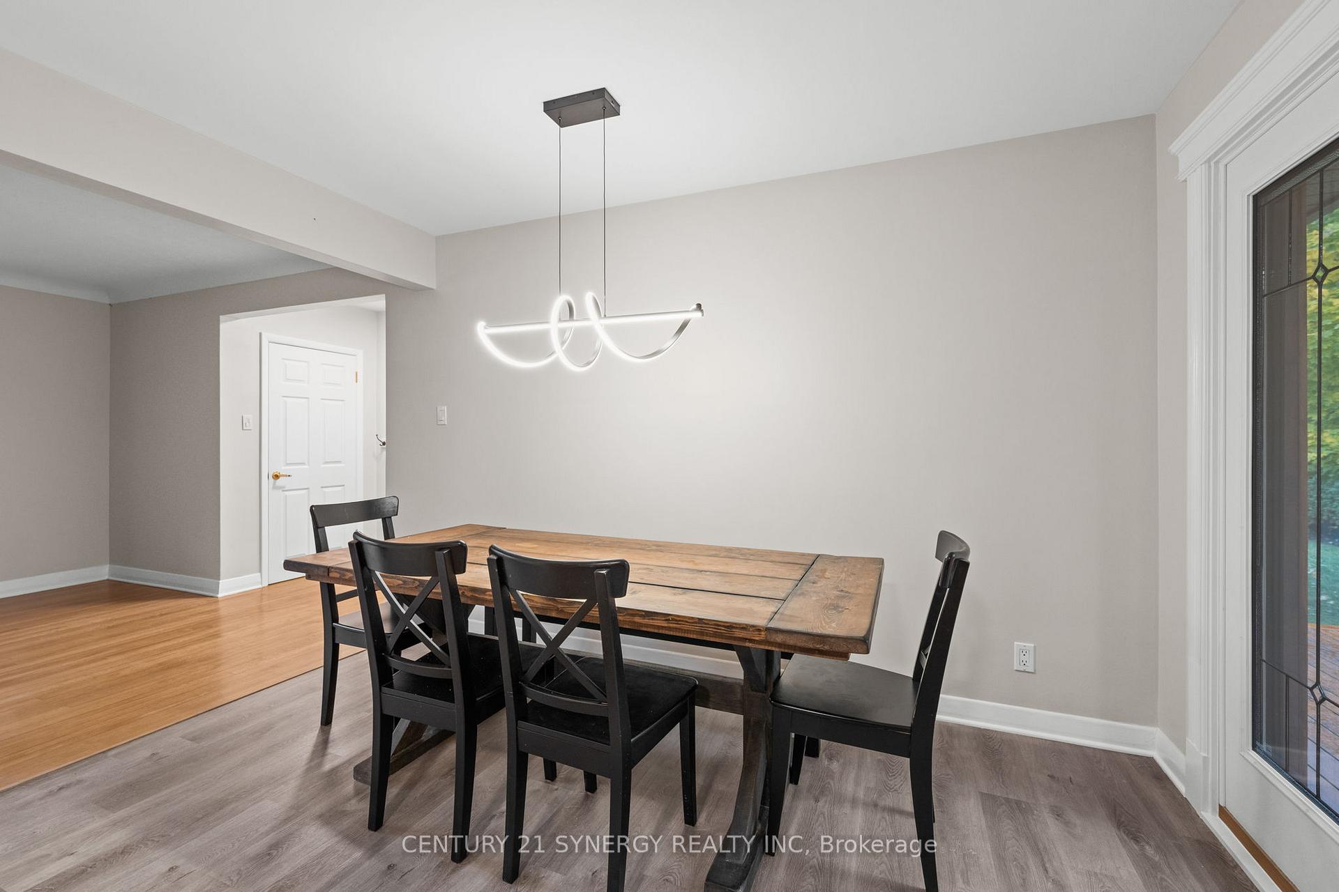 Photo 7 of 22 Carola Street, Ottawa, Manordale — HOMEH