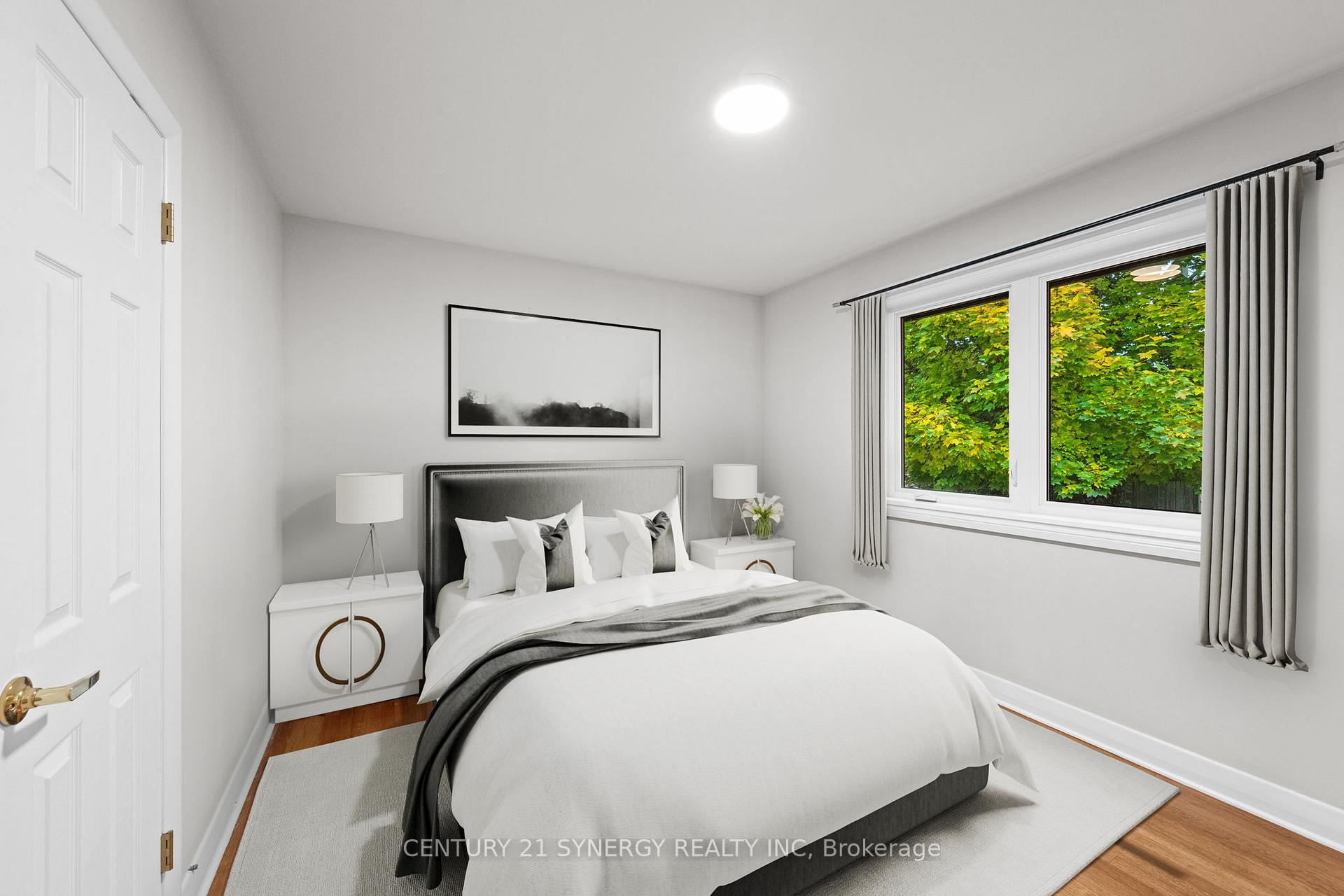 Photo 16 of 22 Carola Street, Ottawa, Manordale — HOMEH
