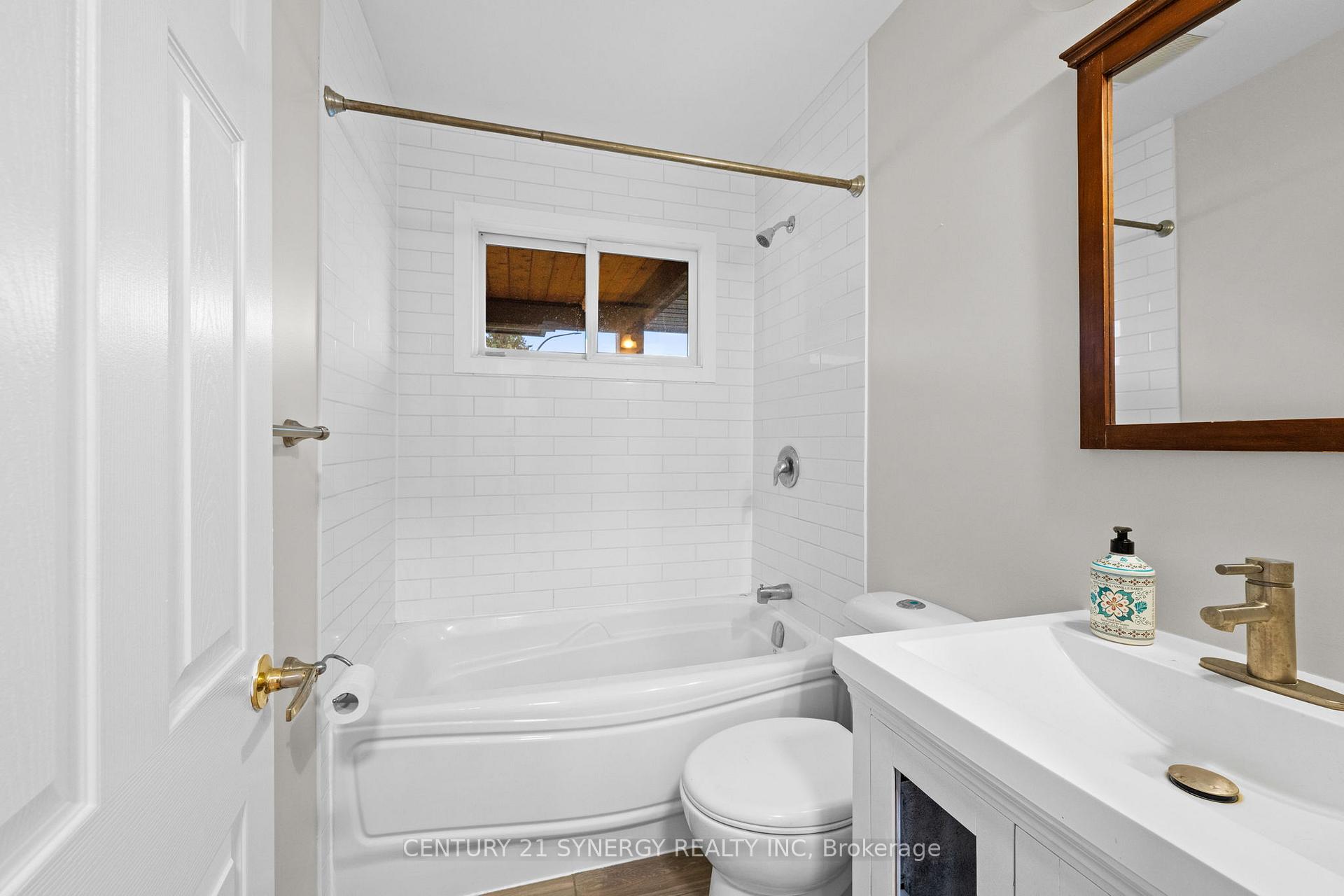 Photo 20 of 22 Carola Street, Ottawa, Manordale — HOMEH