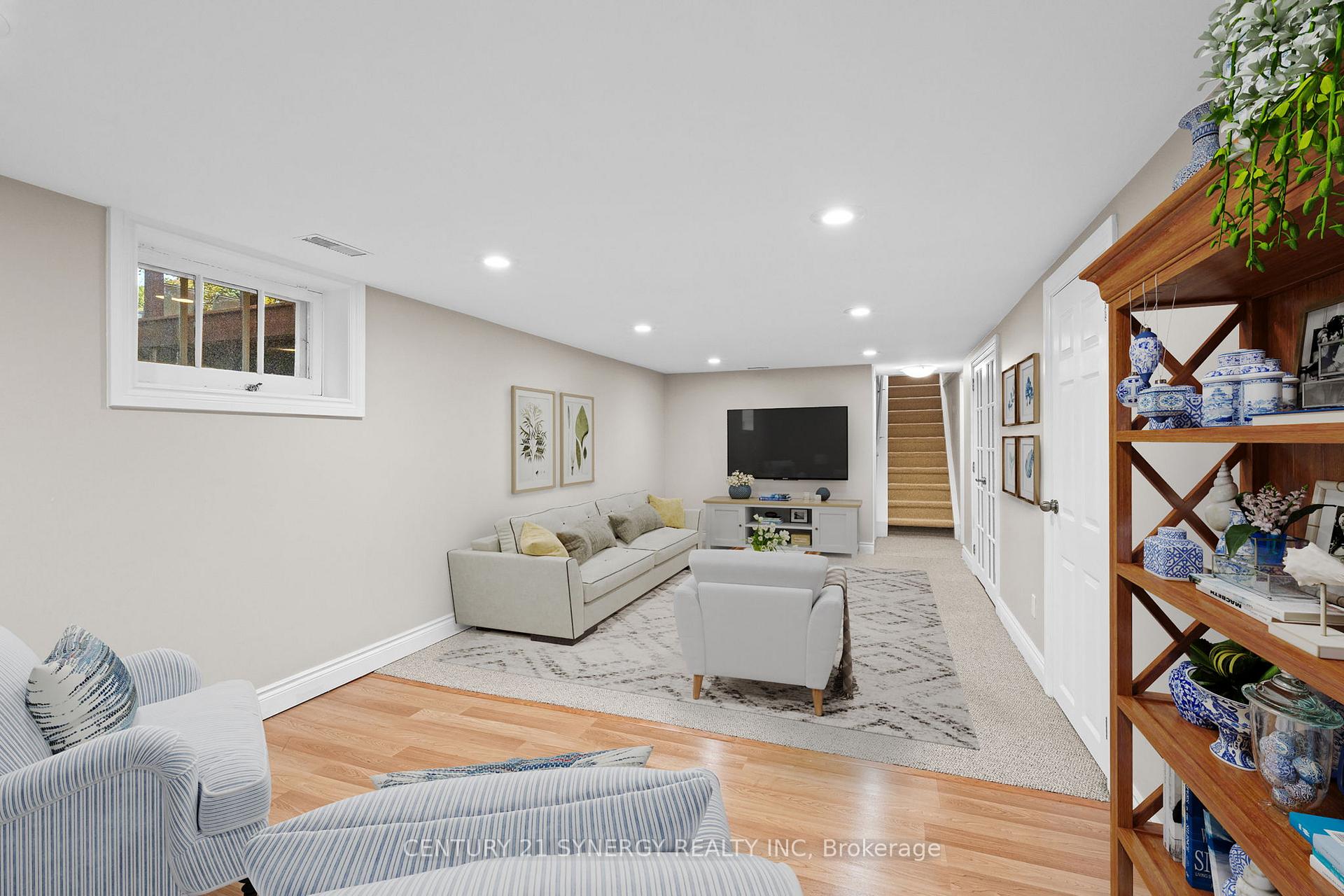 Photo 25 of 22 Carola Street, Ottawa, Manordale — HOMEH