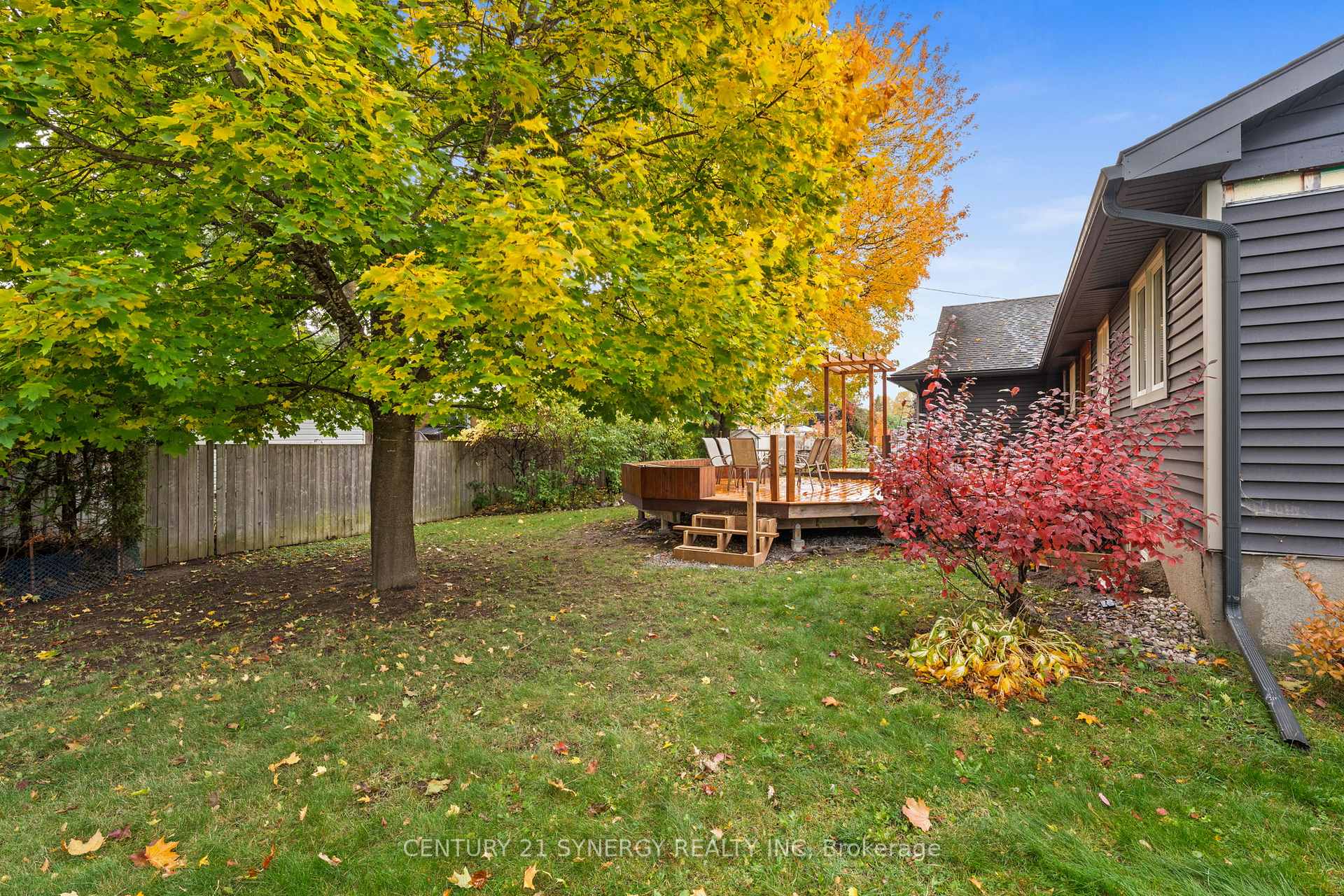 Photo 38 of 22 Carola Street, Ottawa, Manordale — HOMEH
